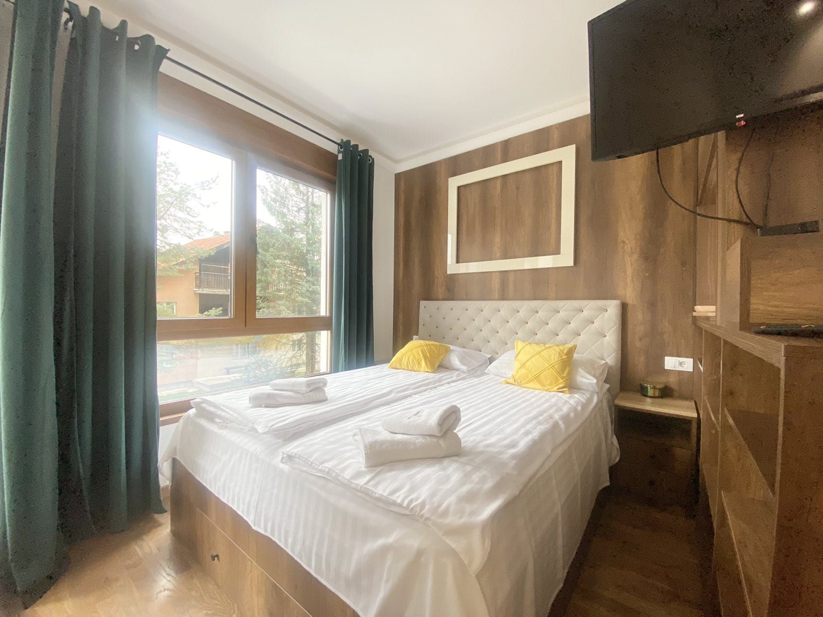 amforaproperty.com/Luksuzni jednosoban apartman 30m2 u apart hotelu na Zlatiboru sa SPA centrom i bazenom