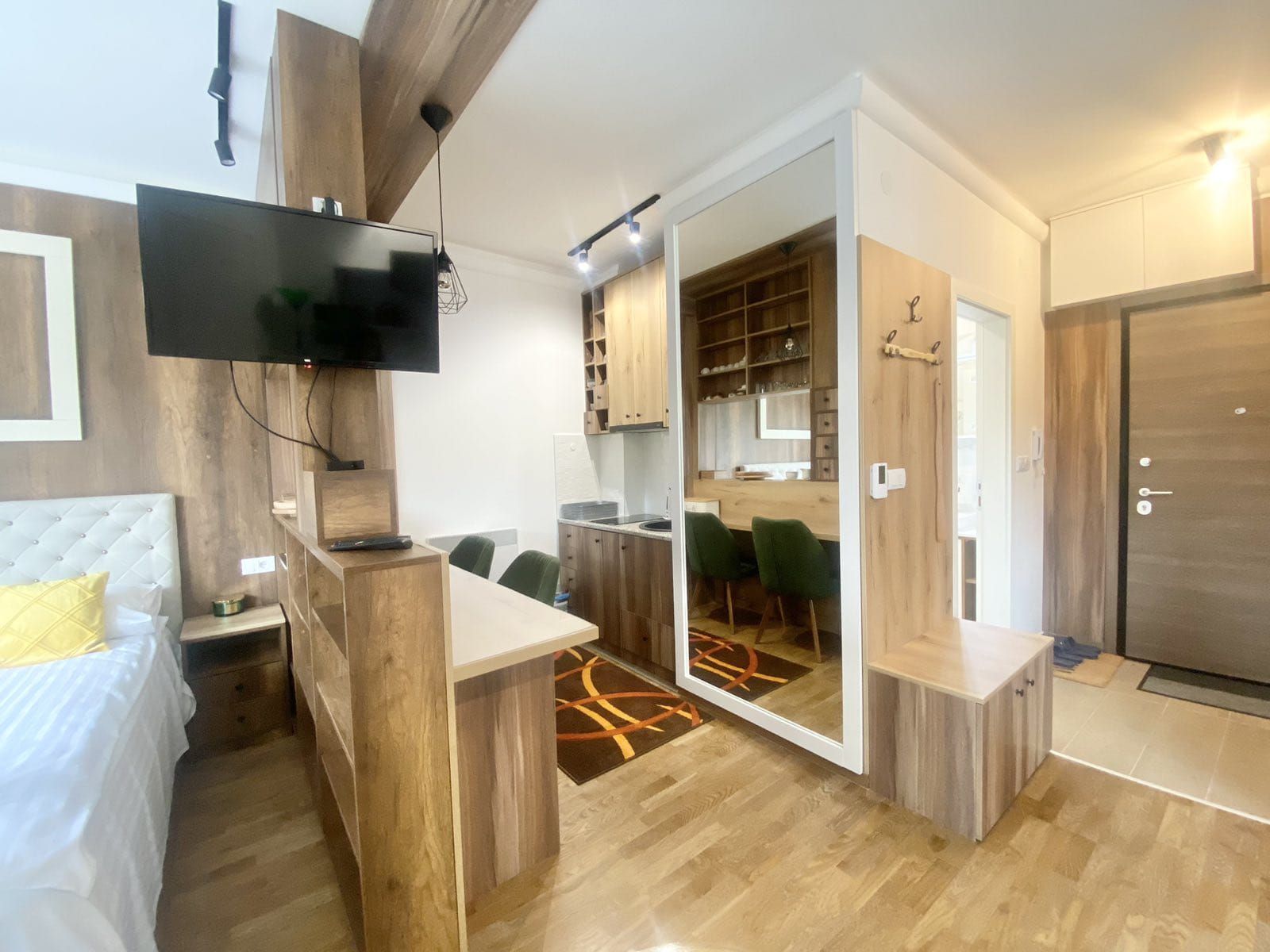 amforaproperty.com/Luksuzni jednosoban apartman 30m2 u apart hotelu na Zlatiboru sa SPA centrom i bazenom