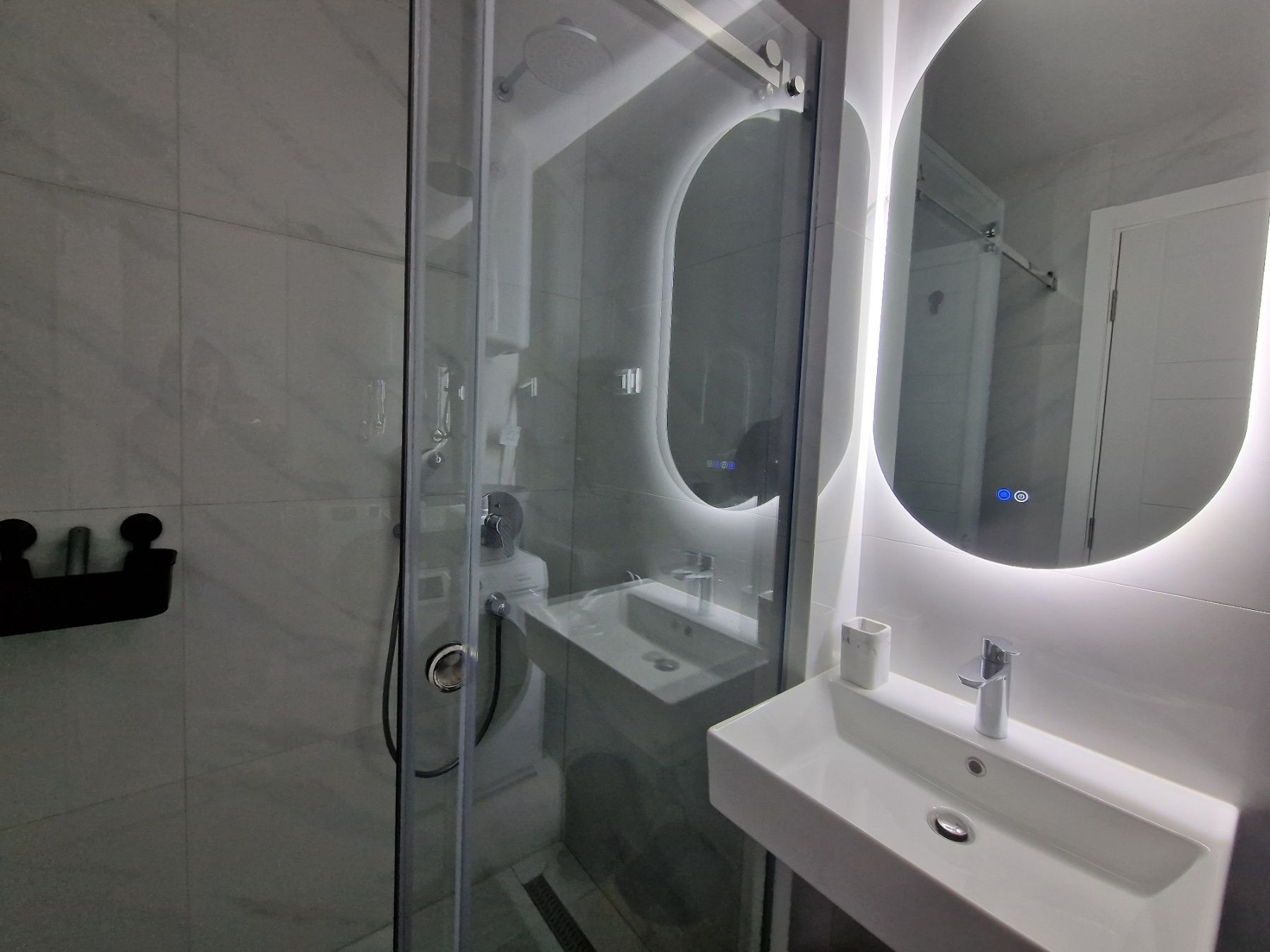 amforaproperty.com/Dubovica Lux, Budva-Nov luksusno opremljen jednosoban stan 50m2 sa pogledom na more  (NA DUZI PERIOD)