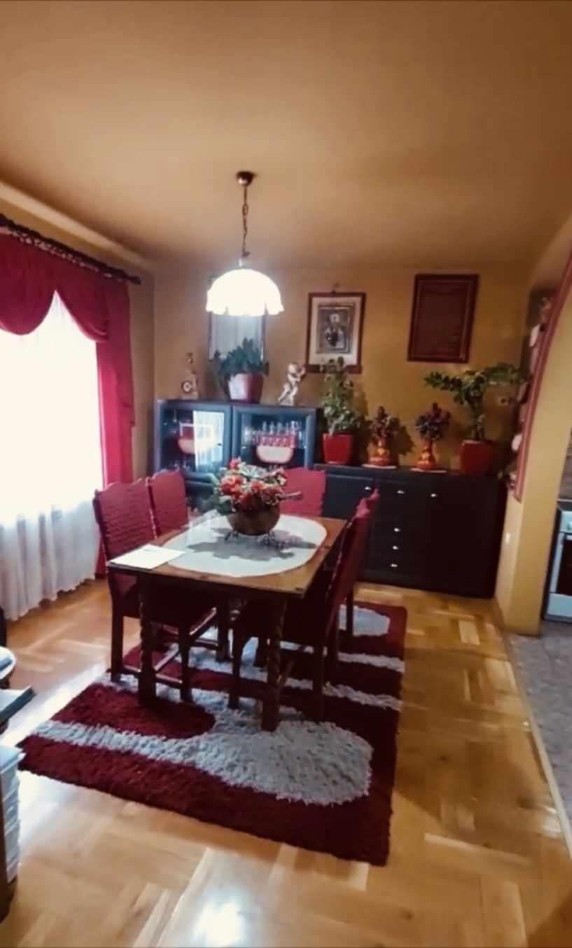 amforaproperty.com/Ekskluzivno imanje od 950 m² sa dve kuće (610 m²), mini marketom, 15 parking mesta i brojnim sadržajima – Sutomore