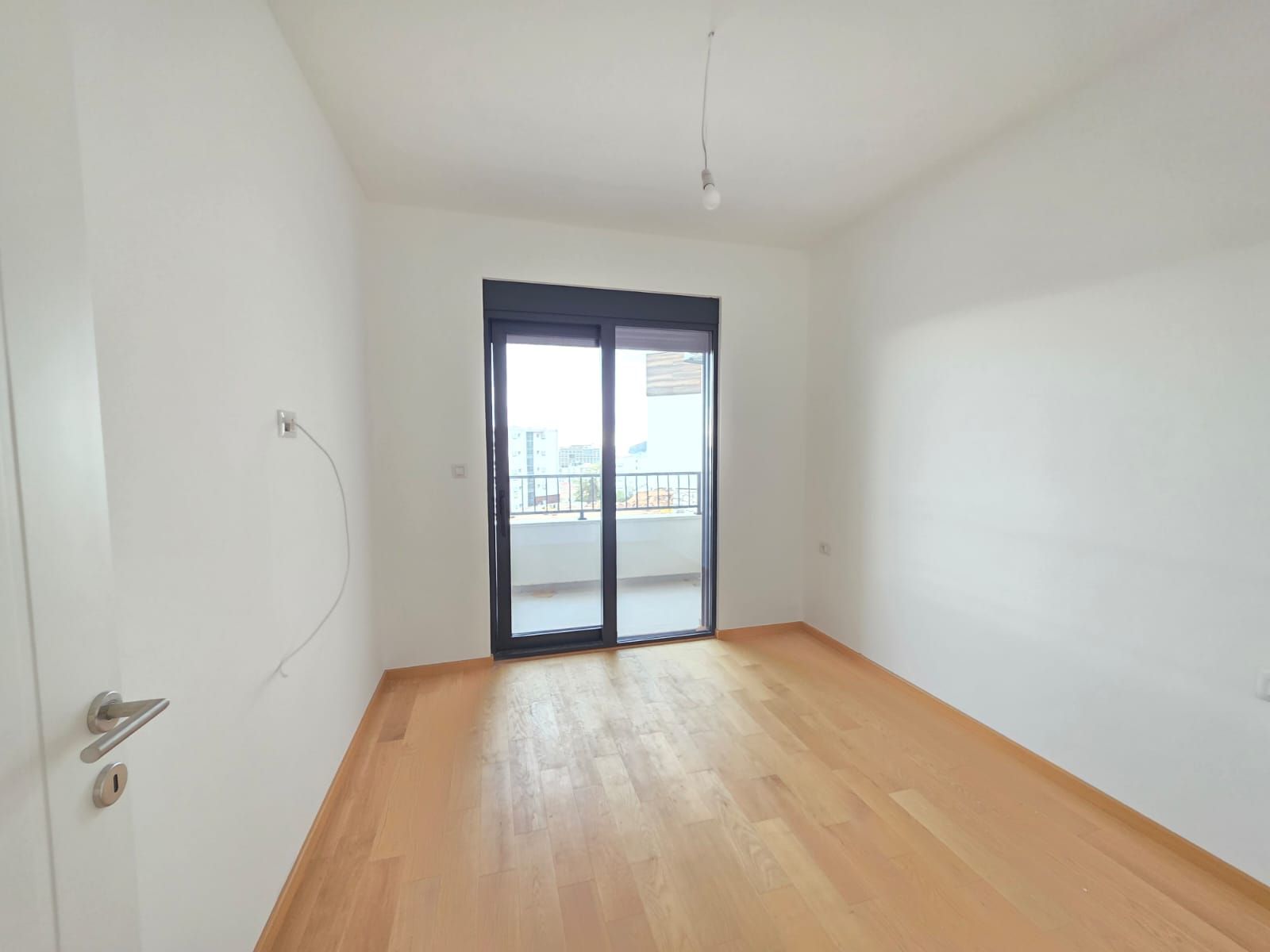 Prodaja – Nov jednosoban stan 43 m² sa pogledom na more i garaznim mestom, Bečići - Amfora Real Estate