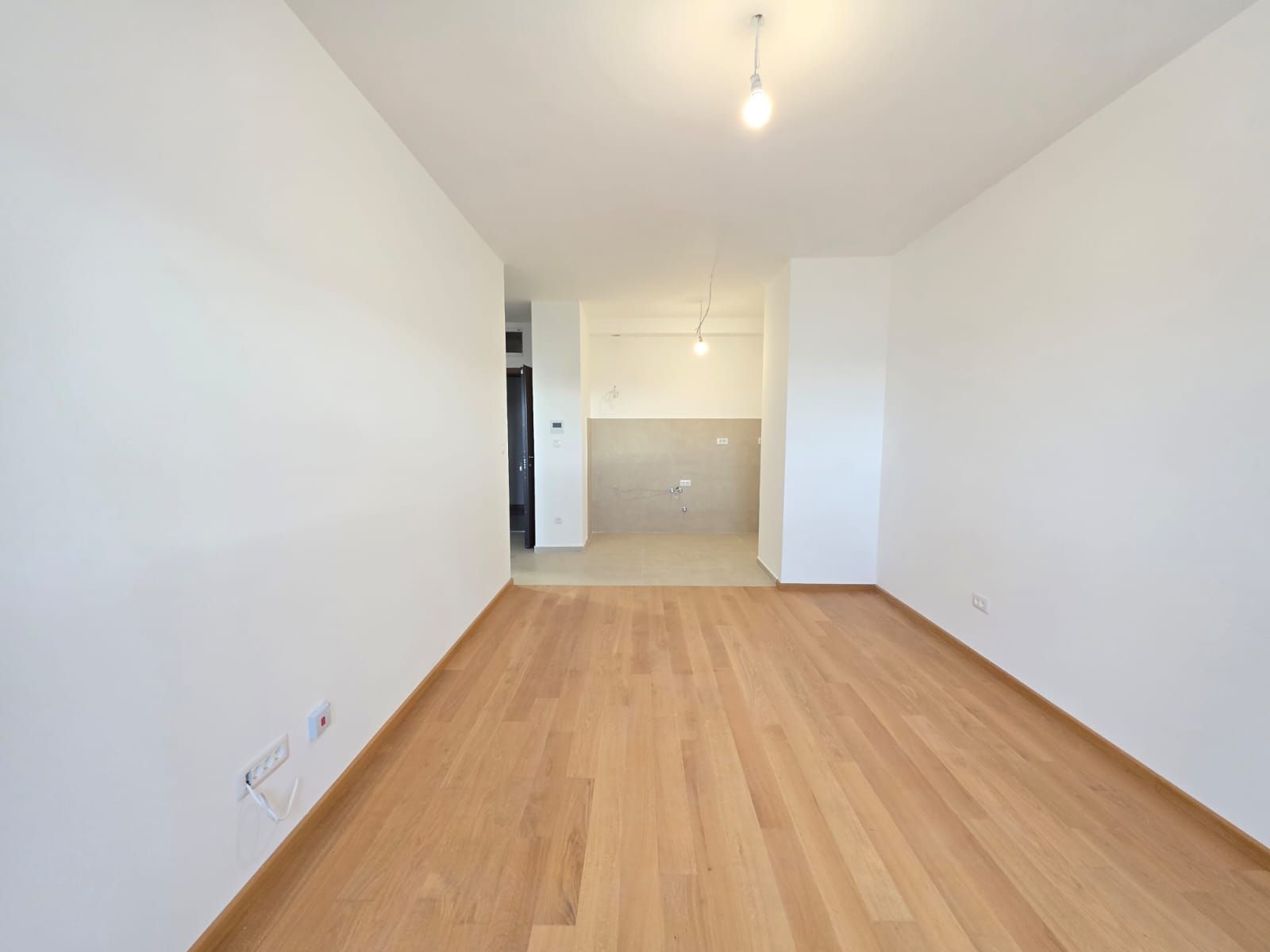 Prodaja – Nov jednosoban stan 43 m² sa pogledom na more i garaznim mestom, Bečići - Amfora Real Estate