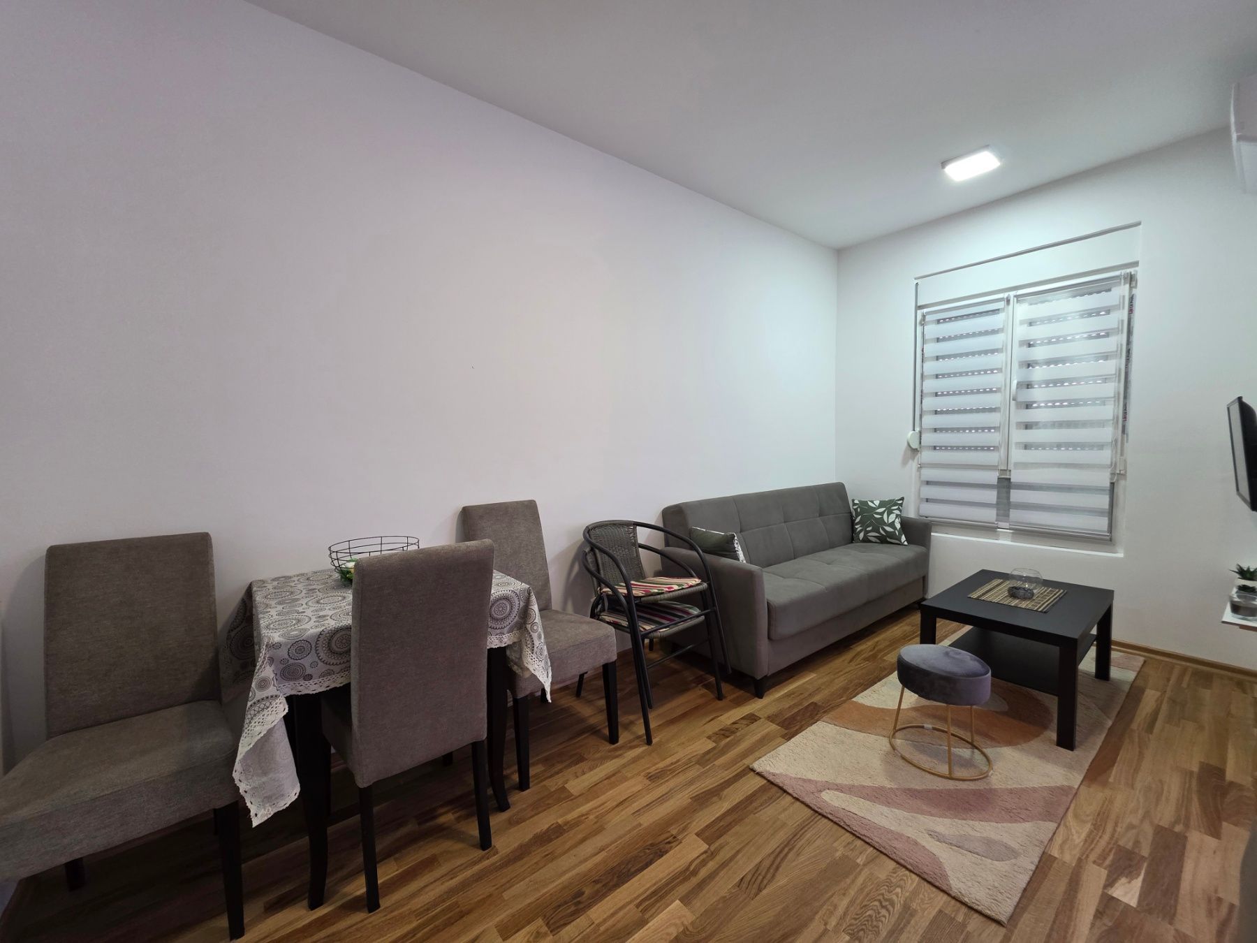 amforaproperty.com/moderno opremljen jednosoban stan ,Lazi - Budva (NA DUZI PERIOD)