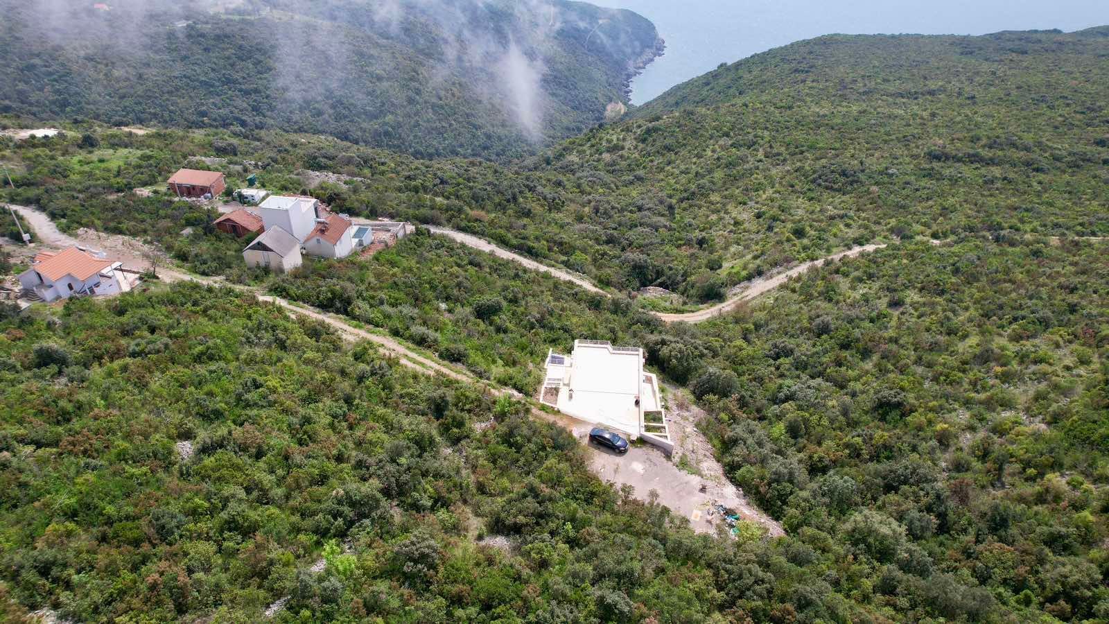 amforaproperty.com/Urbanizovan plac 300m2 sa panoramskim pogledom-Zagora, Kotor