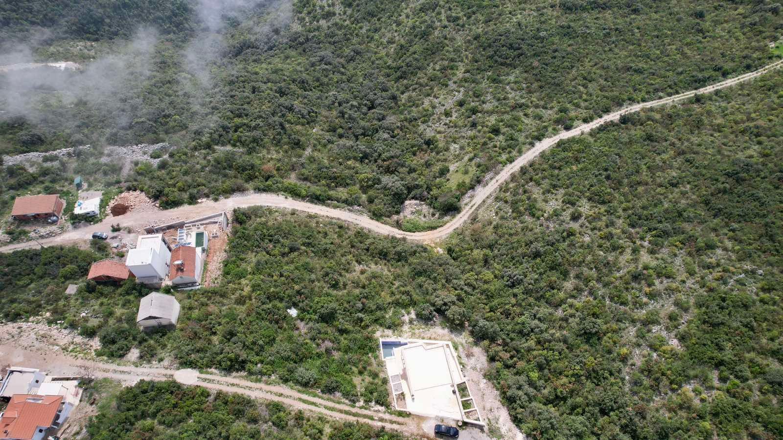 amforaproperty.com/Urbanizovan plac 300m2 sa panoramskim pogledom-Zagora, Kotor
