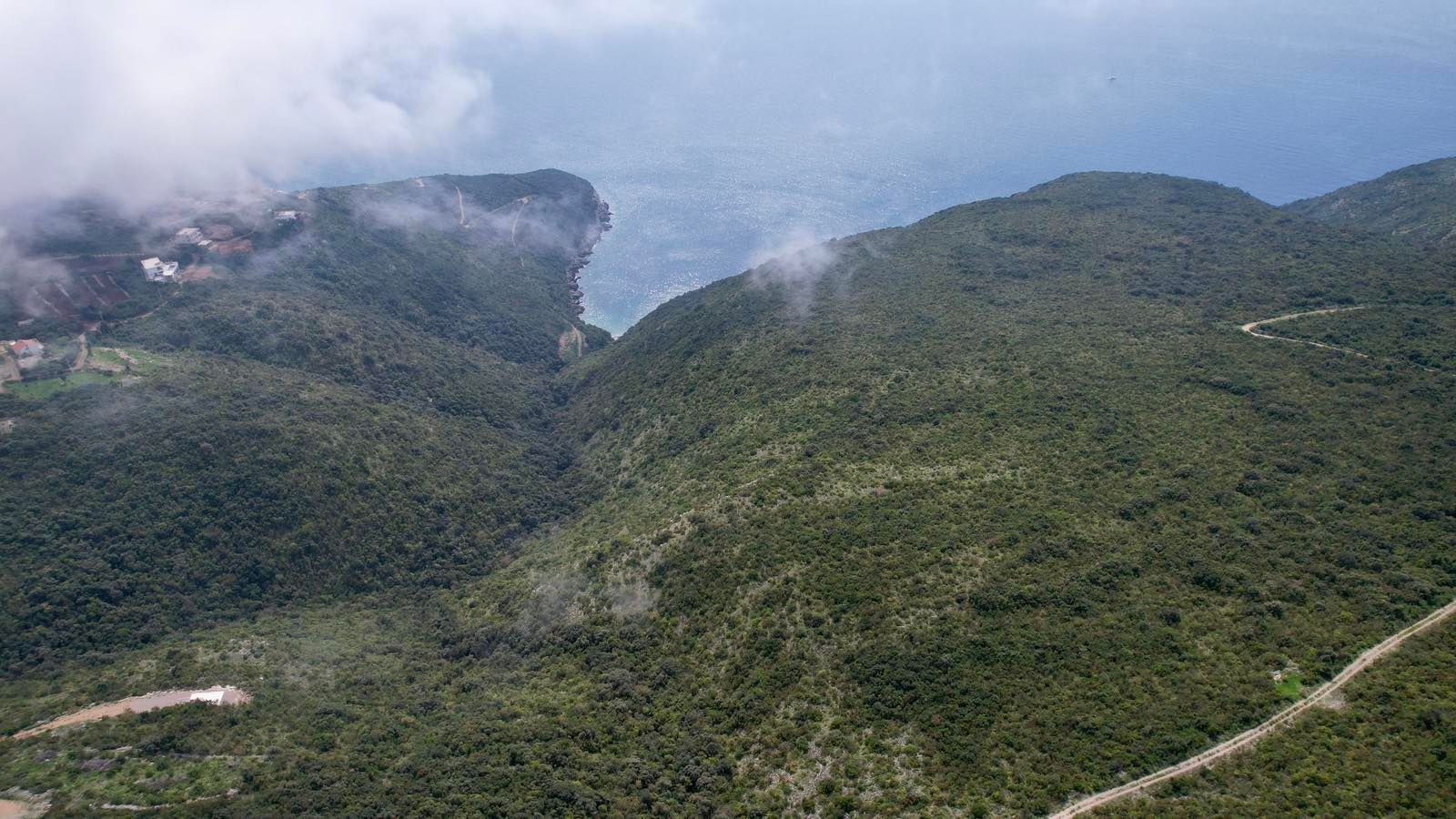 amforaproperty.com/Urbanizovan plac 300m2 sa panoramskim pogledom-Zagora, Kotor