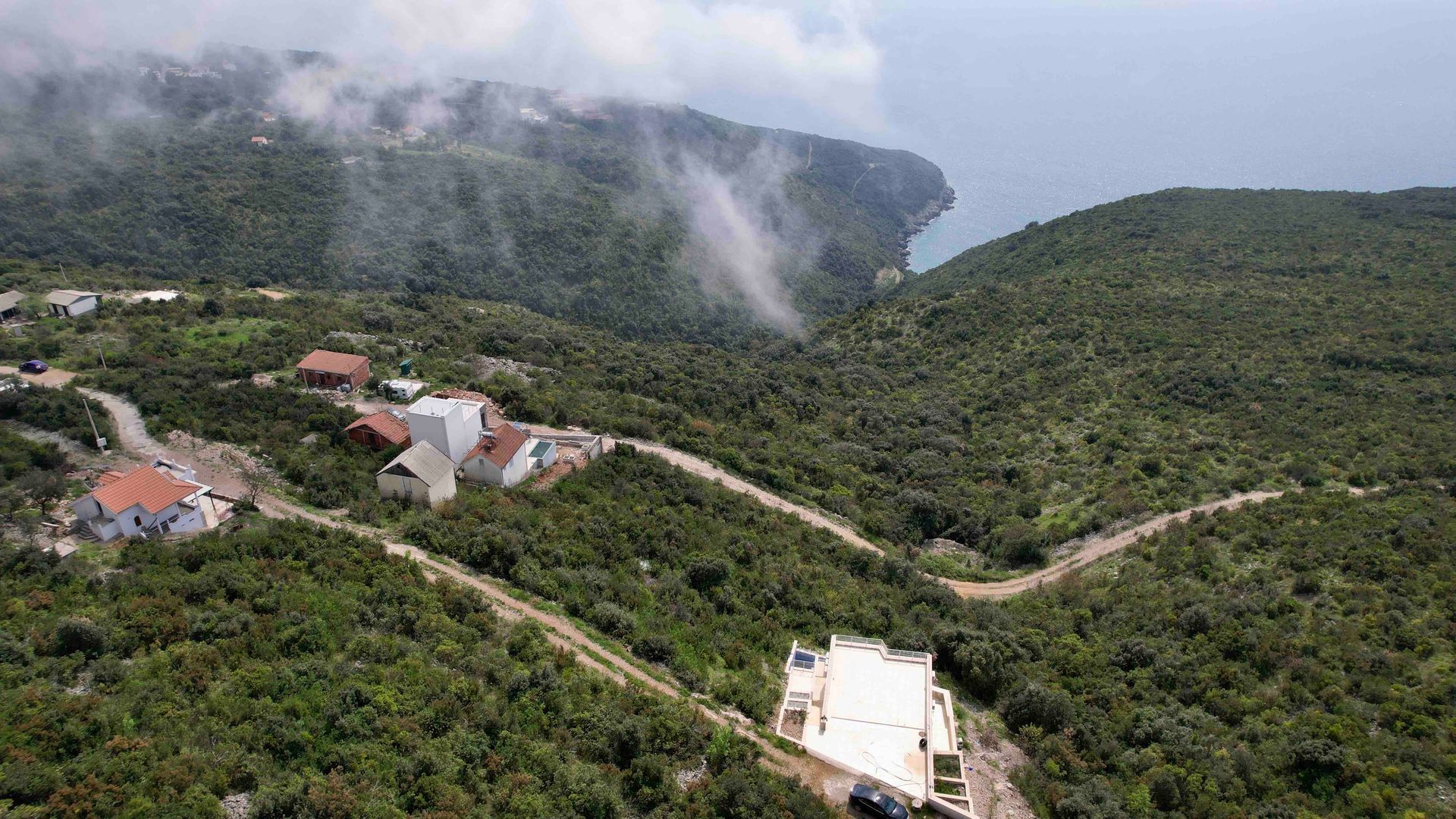 amforaproperty.com/Urbanizovan plac 300m2 sa panoramskim pogledom-Zagora, Kotor