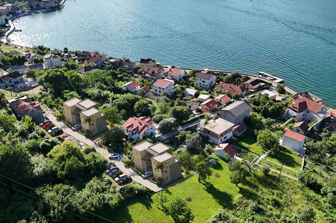 amforaproperty.com/Jednosoban stan (57, 53 m²) sa pogledom na more i parkingom u novom kompleksu, Stoliv, 100 m od mora