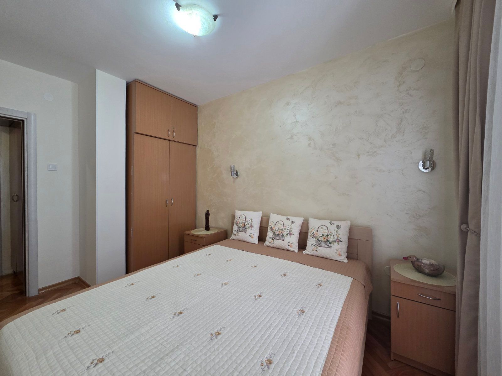 Dvosoban namesten stan 60m2 u Budvi,Adok - Amfora Real Estate