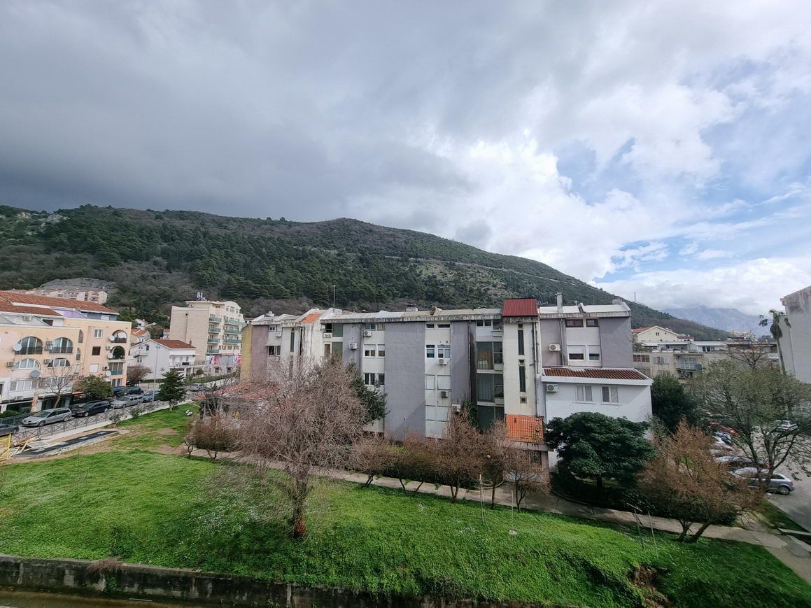 amforaproperty.com/Dvosoban namesten stan 60m2 u Budvi,Adok