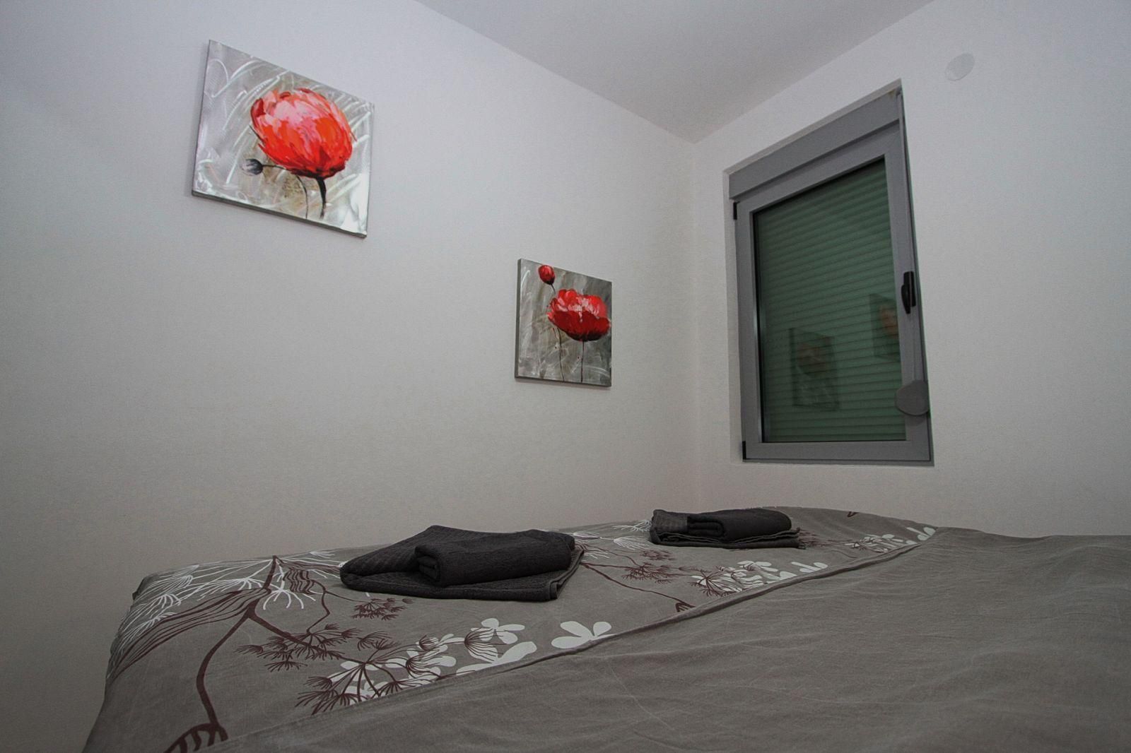 amforaproperty.com/Dvosoban stan 70m² sa pogledom na more-Gospoština, Budva (na duzi period)