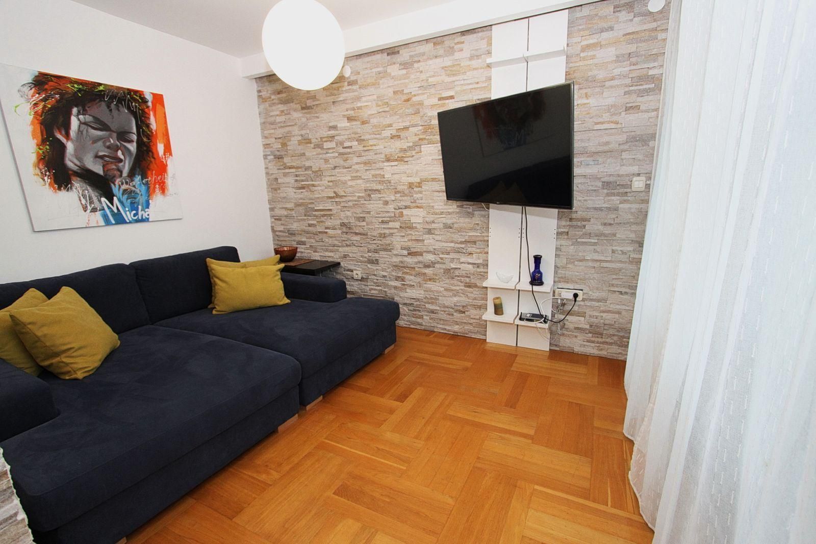 amforaproperty.com/Dvosoban stan 70m² sa pogledom na more-Gospoština, Budva (na duzi period)