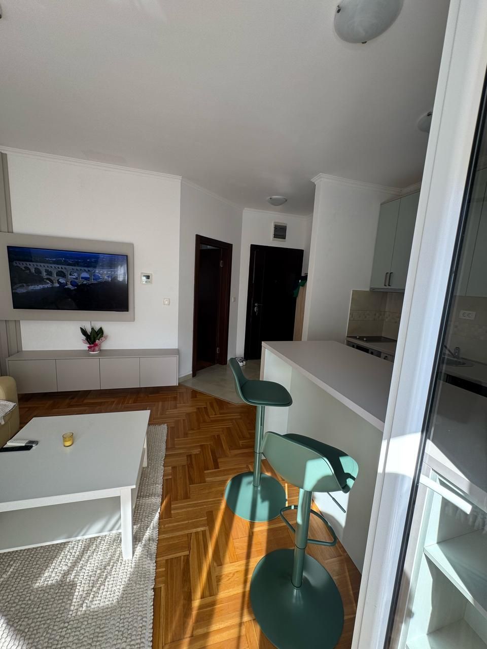 amforaproperty.com/Moderno opremljen jednosoban stan 44m2-Dubovica Lux, Budva  (NA DUZI PERIOD)