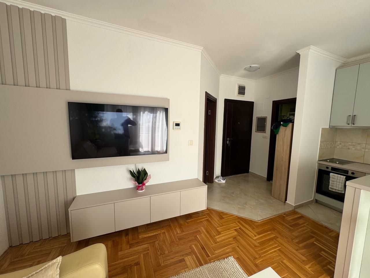 amforaproperty.com/Moderno opremljen jednosoban stan 44m2-Dubovica Lux, Budva  (NA DUZI PERIOD)