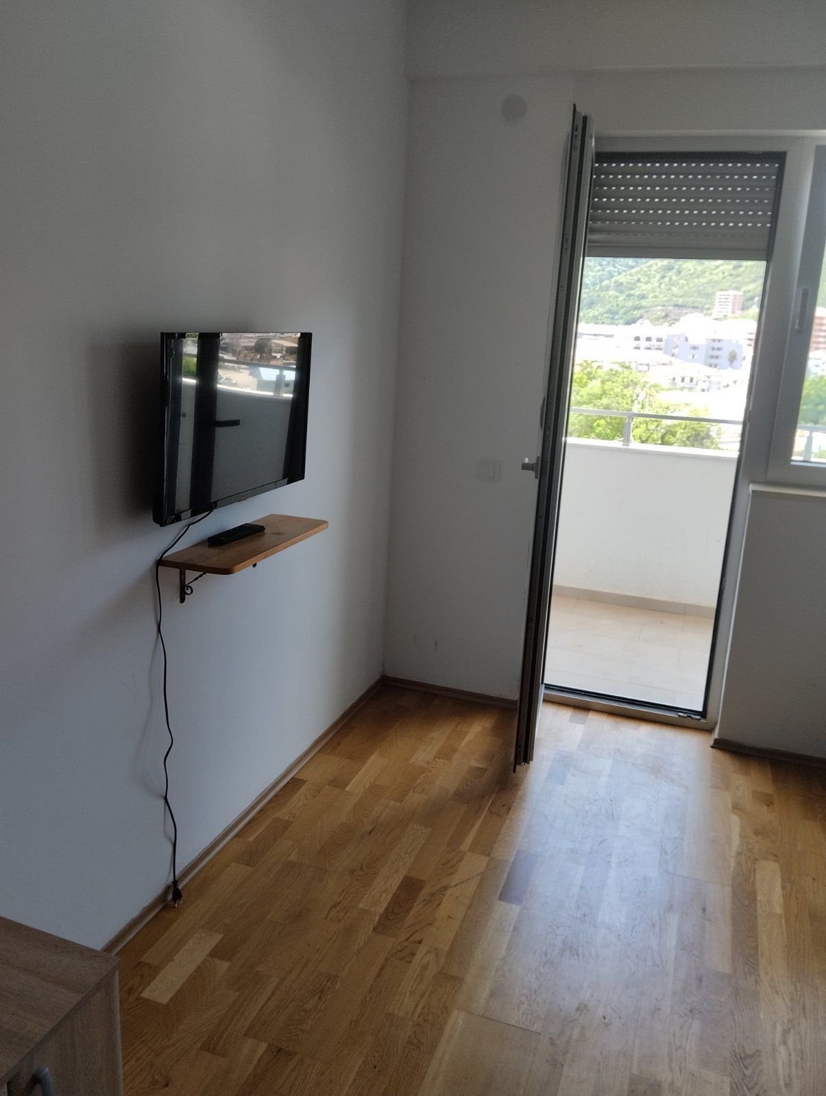 amforaproperty.com/Moderno opremlje studio apartman u Budvi,Lazi (na duzi period)