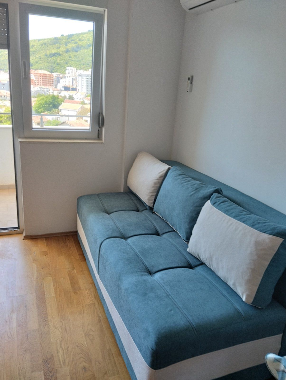 amfora/Moderno opremlje studio apartman u Budvi,Lazi (na duzi period)