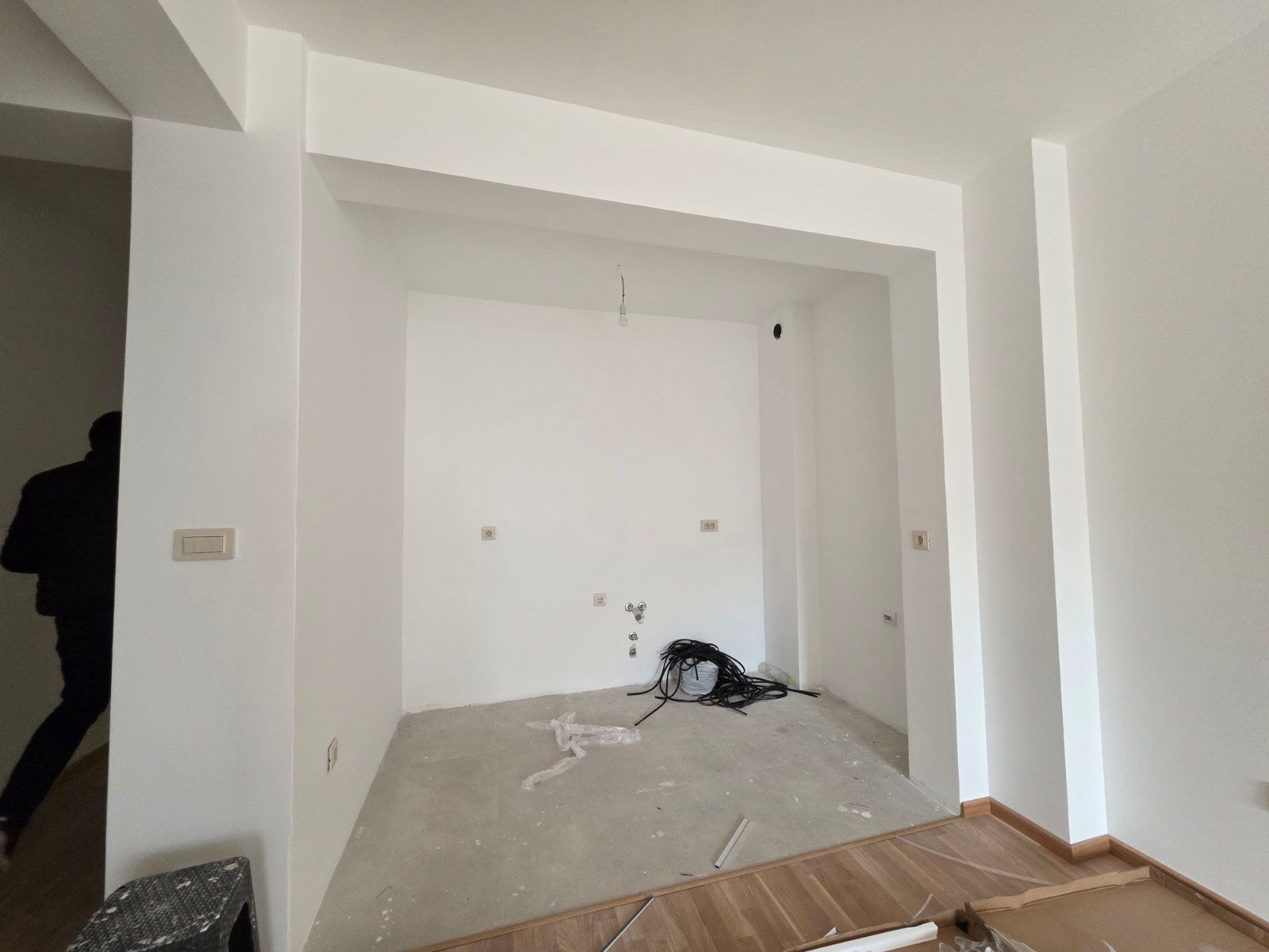 Dvosoban stan 79.18m2 u novom stambeno poslovnoj zgradi-Budva,Adok - Amfora Real Estate