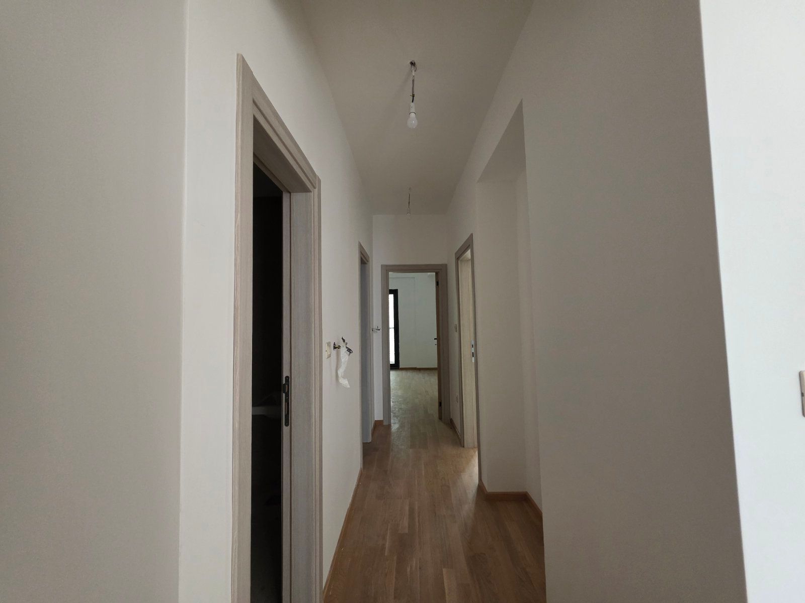 Dvosoban stan 79.18m2 u novom stambeno poslovnoj zgradi-Budva,Adok - Amfora Real Estate