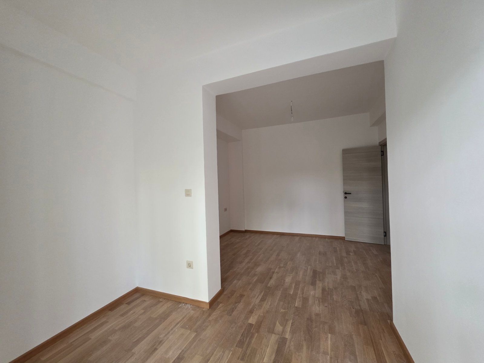 Dvosoban stan 79.18m2 u novom stambeno poslovnoj zgradi-Budva,Adok - Amfora Real Estate