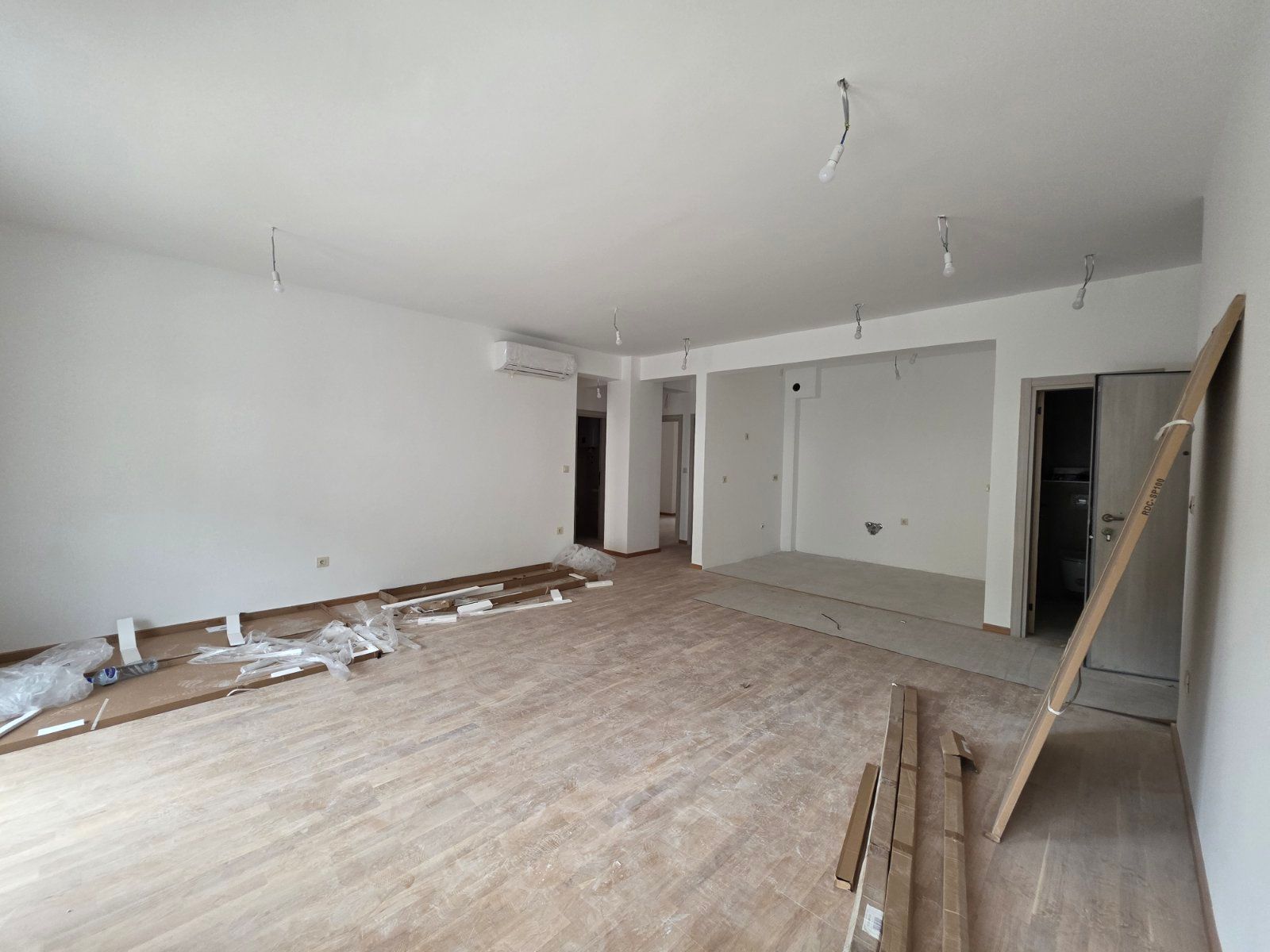 Trosoban stan 114.57m2 u novom stambeno poslovnoj zgradi-Budva,Adok - Amfora Real Estate