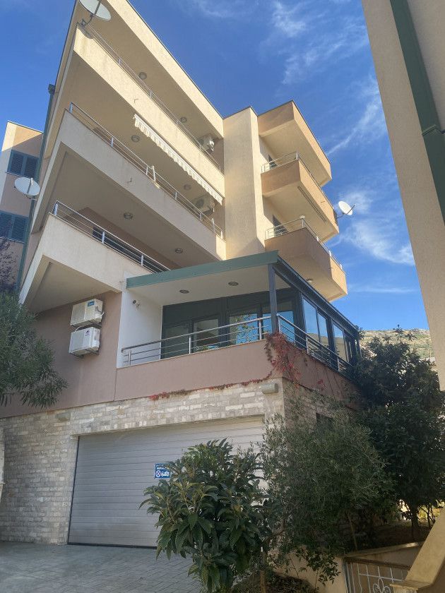 amforaproperty.com/Jednosoban stan 44 m² na odličnoj lokaciji u Petrovcu – 100 m od mora