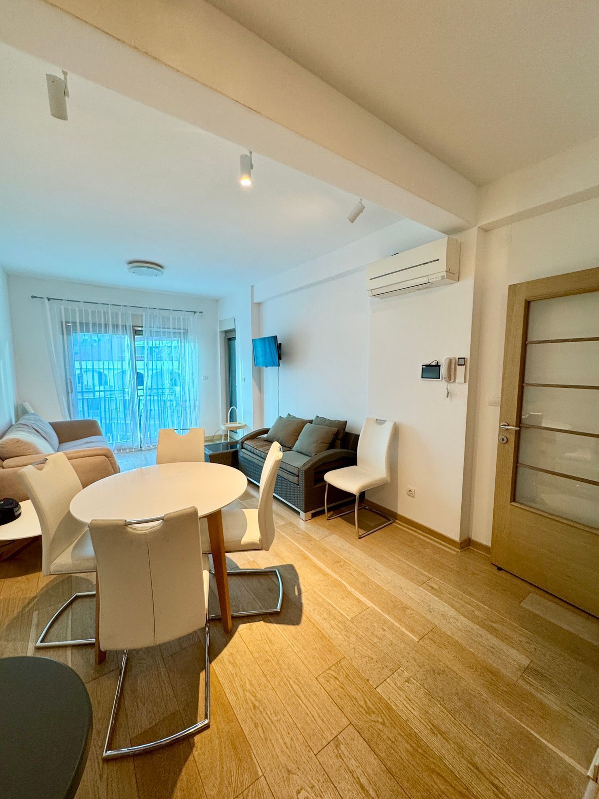 amforaproperty.com/Przno-Luksuzan jednosoban stan 47m2 sa pogledom na more