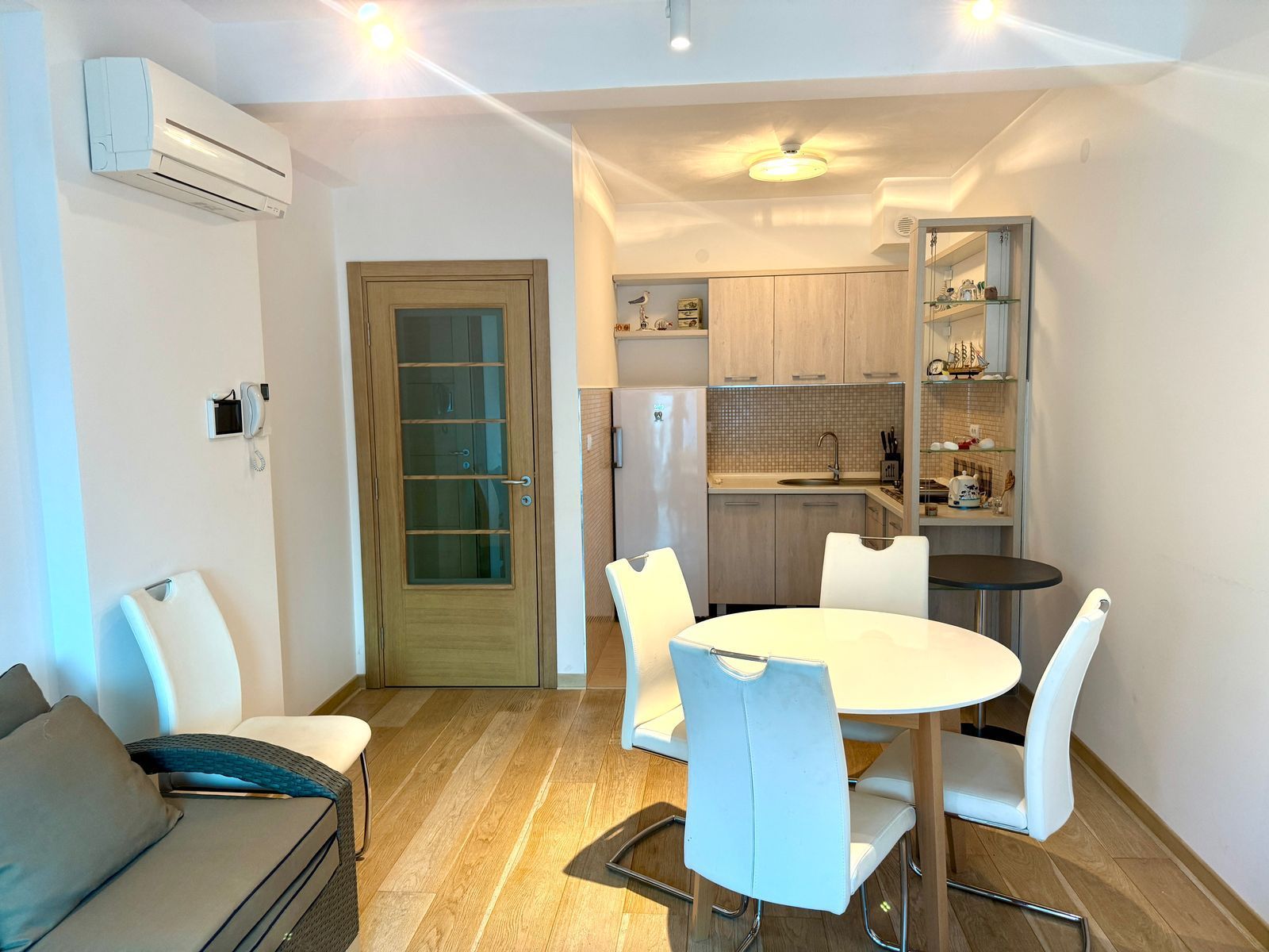 amforaproperty.com/Przno-Luksuzan jednosoban stan 47m2 sa pogledom na more
