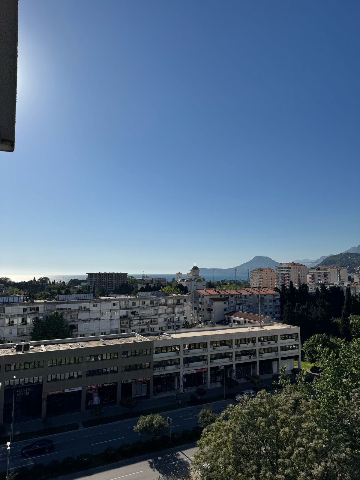 amforaproperty.com/Jednosoban stan 54m2 + 8m2 terase sa pogledom na more i grad - Bar