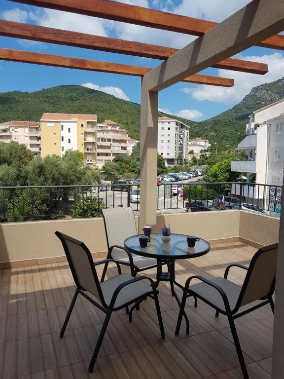 amforaproperty.com/Trospratna kuća 498m² sa placem 714m² na atraktivnoj lokaciji u Budvi – Babilonija