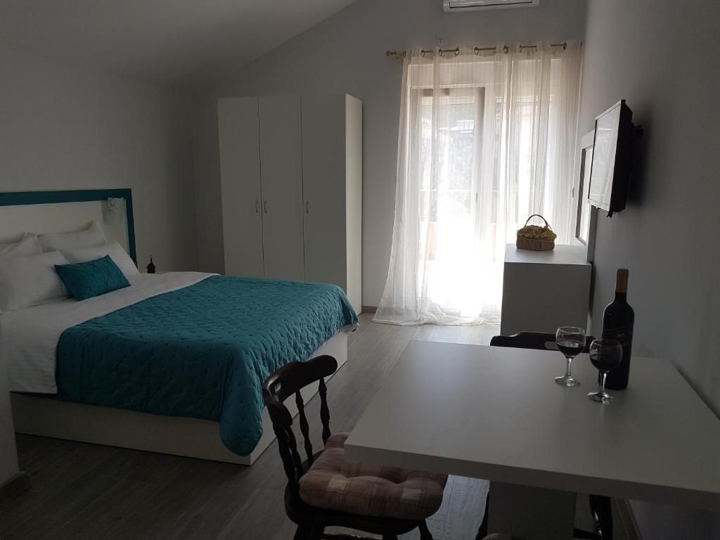 amforaproperty.com/Trospratna kuća 498m² sa placem 714m² na atraktivnoj lokaciji u Budvi – Babilonija