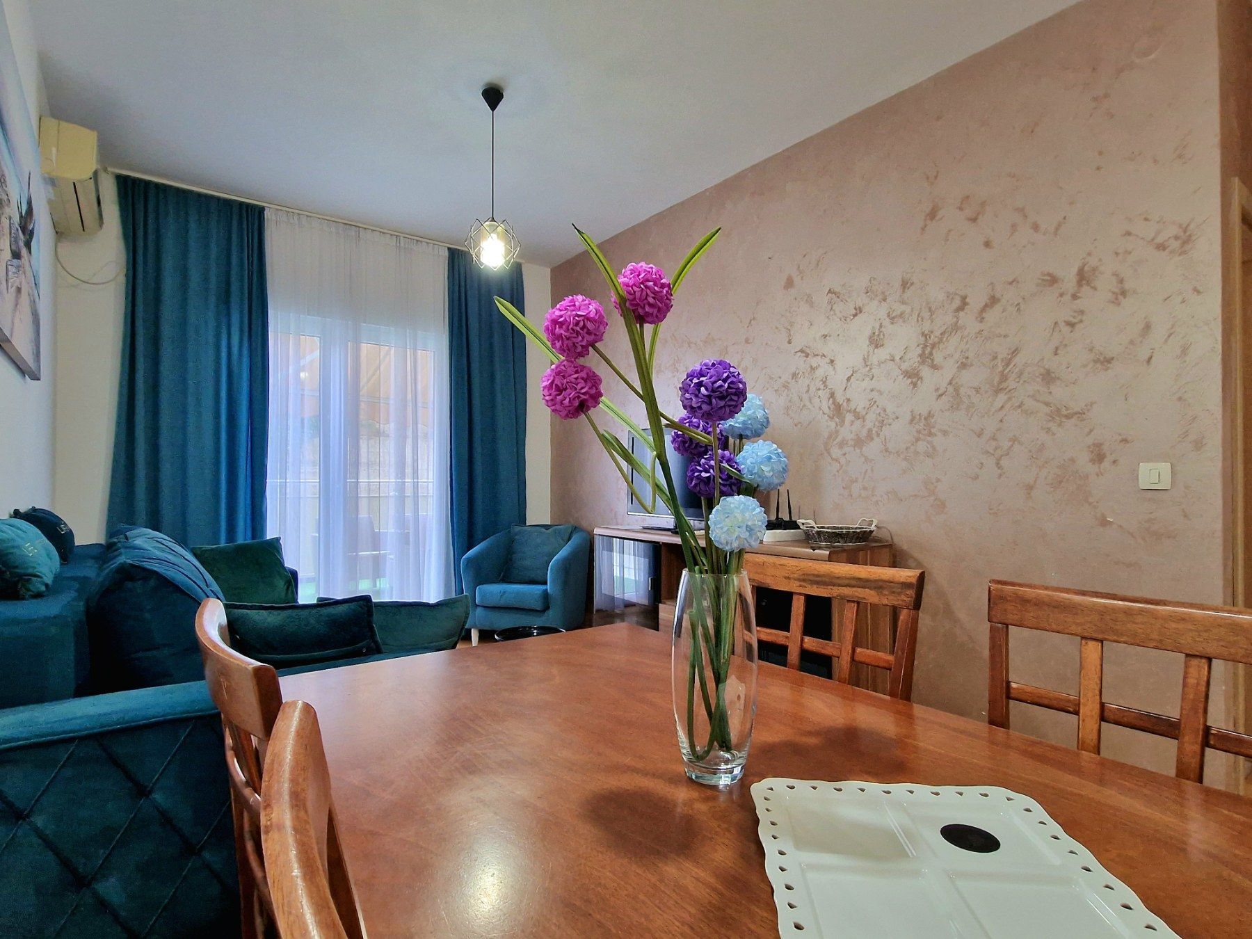 amforaproperty.com/Stan na dan. Apartman Azzuro BUDVA