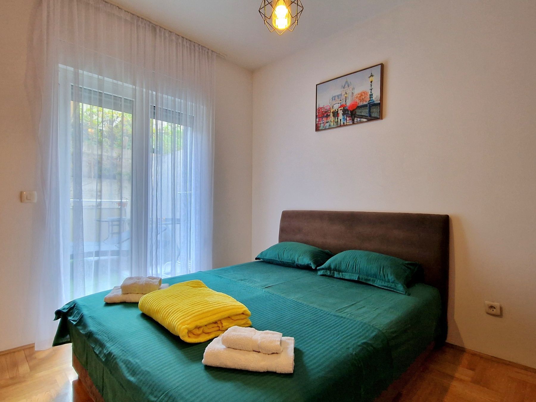 amforaproperty.com/Stan na dan. Apartman Azzuro BUDVA