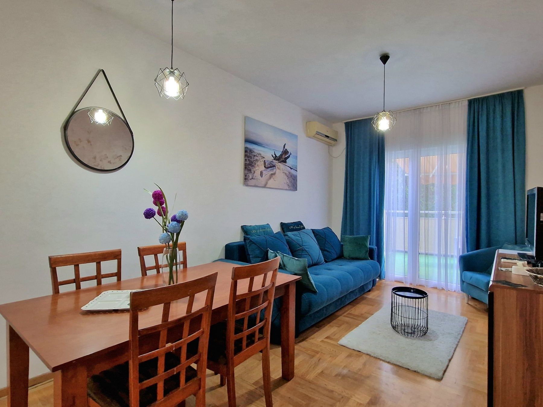 amforaproperty.com/Stan na dan. Apartman Azzuro BUDVA