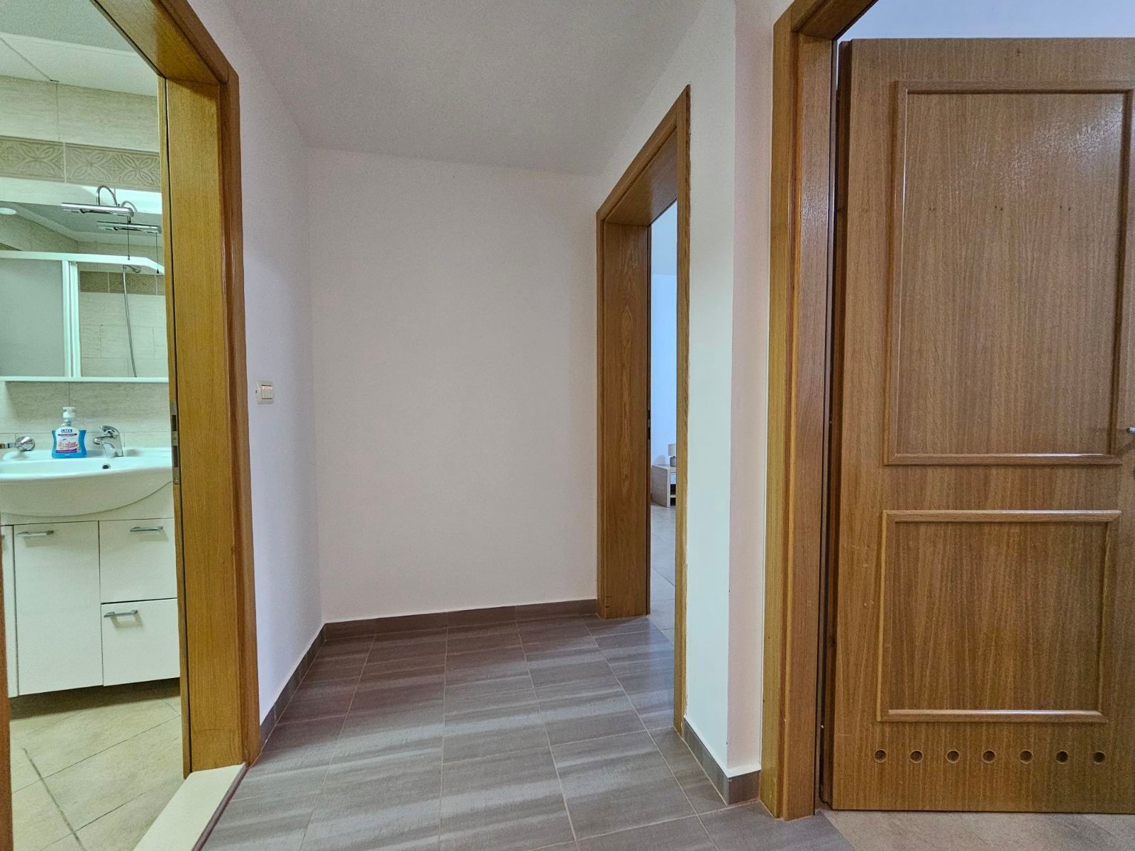 amforaproperty.com/Dvosoban namesten stan 90m2 sa pogledom na more na atraktivnoj lokaciji -Becici
