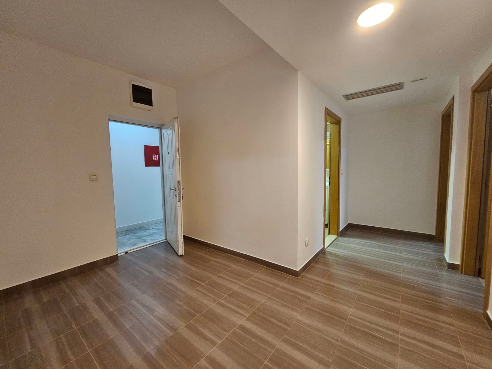 amforaproperty.com/Dvosoban namesten stan 90m2 sa pogledom na more na atraktivnoj lokaciji -Becici
