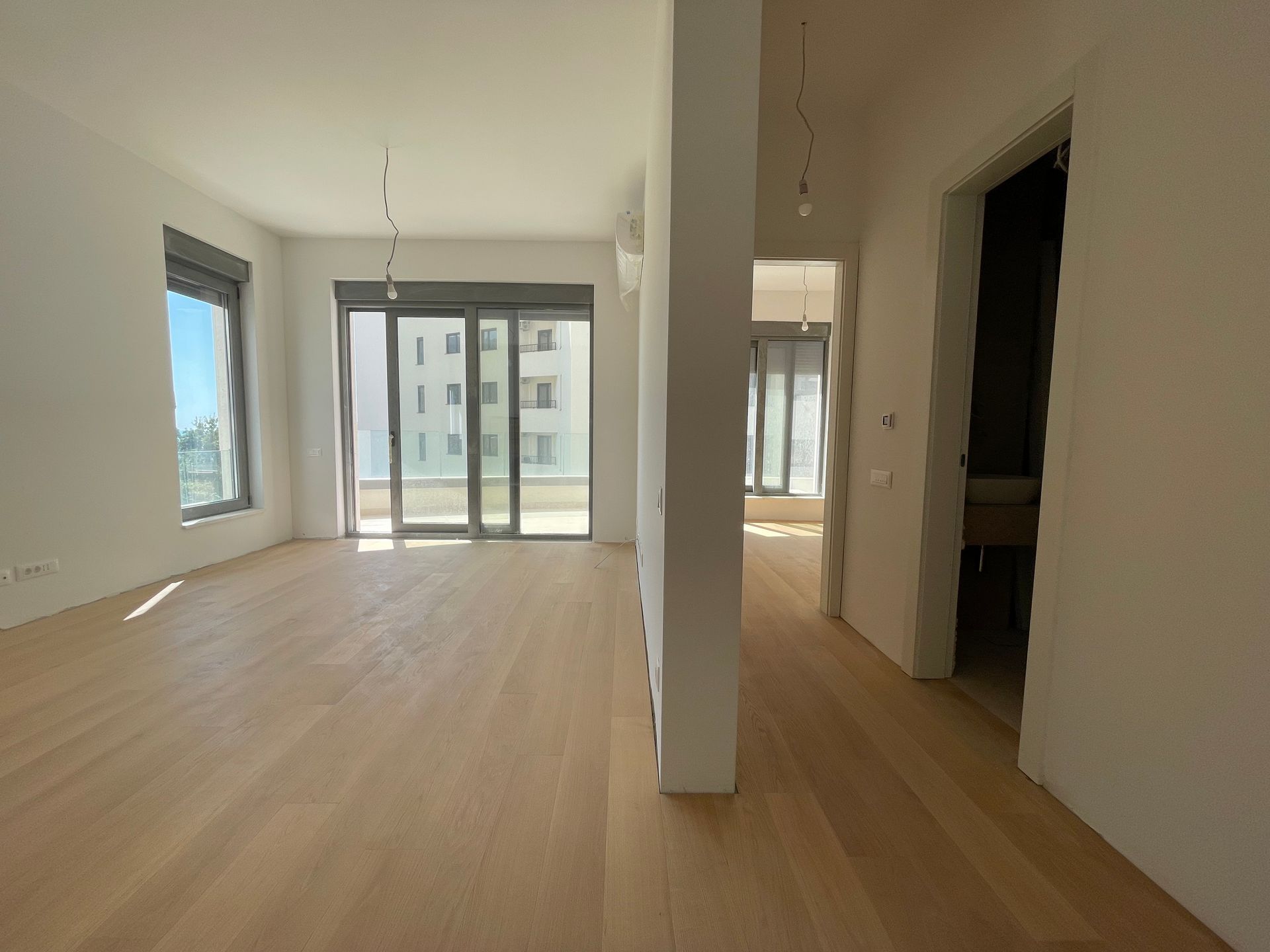 amforaproperty.com/Jednosoban stan 45m2+3m2 GRATIS zelene terase,u novom kompleksu sa bazenom, SPA i pogledom na more - BECICI