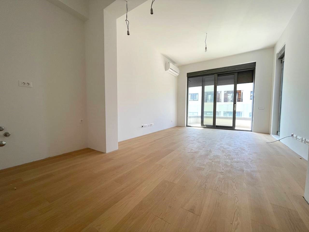 Dvosoban stan 66m2+5m2 GRATIS zelene terase,u novom kompleksu sa bazenom, SPA i pogledom na more - BECICI - Amfora Real Estate