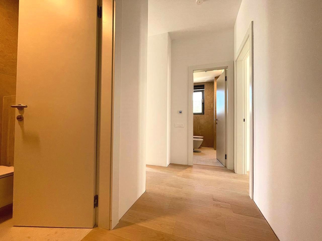 Dvosoban stan 66m2+5m2 GRATIS zelene terase,u novom kompleksu sa bazenom, SPA i pogledom na more - BECICI - Amfora Real Estate