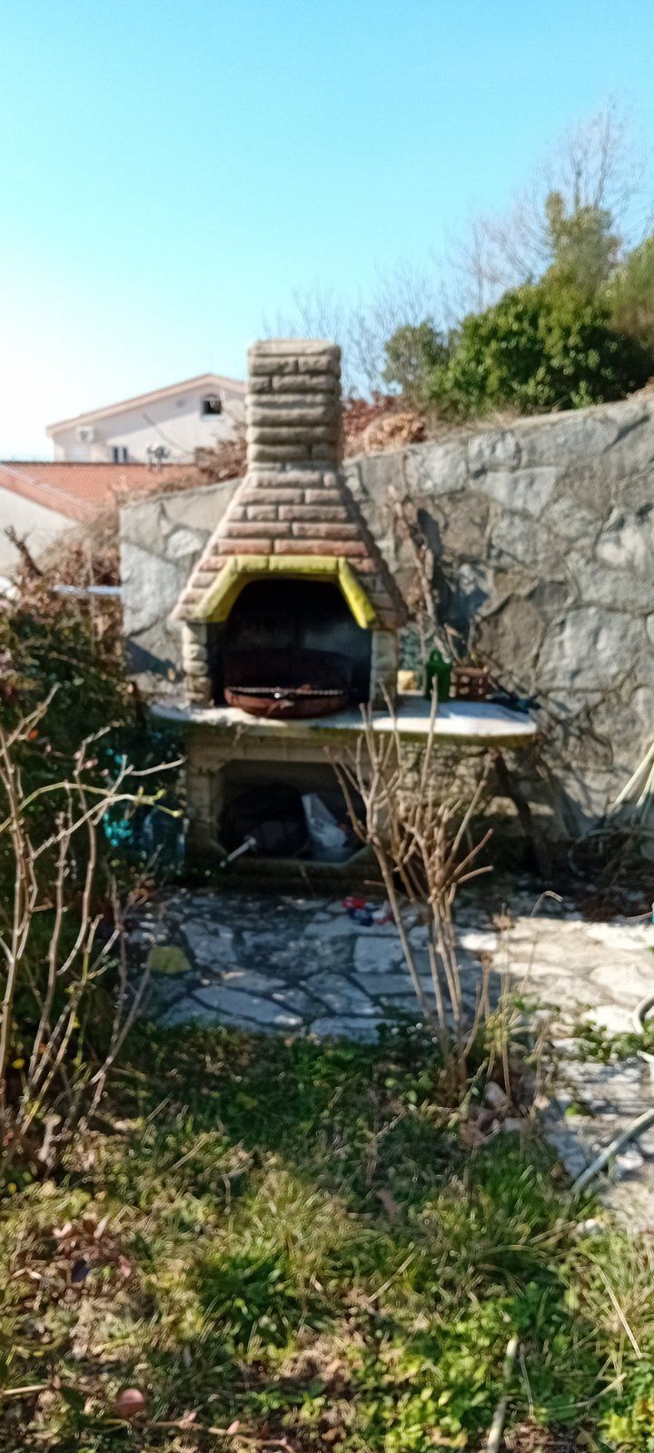 Dvoetažna kuća sa pogledom na more, garažom i dvorištem – Seoce, iznad plaže Jaz, Budva - Amfora Real Estate