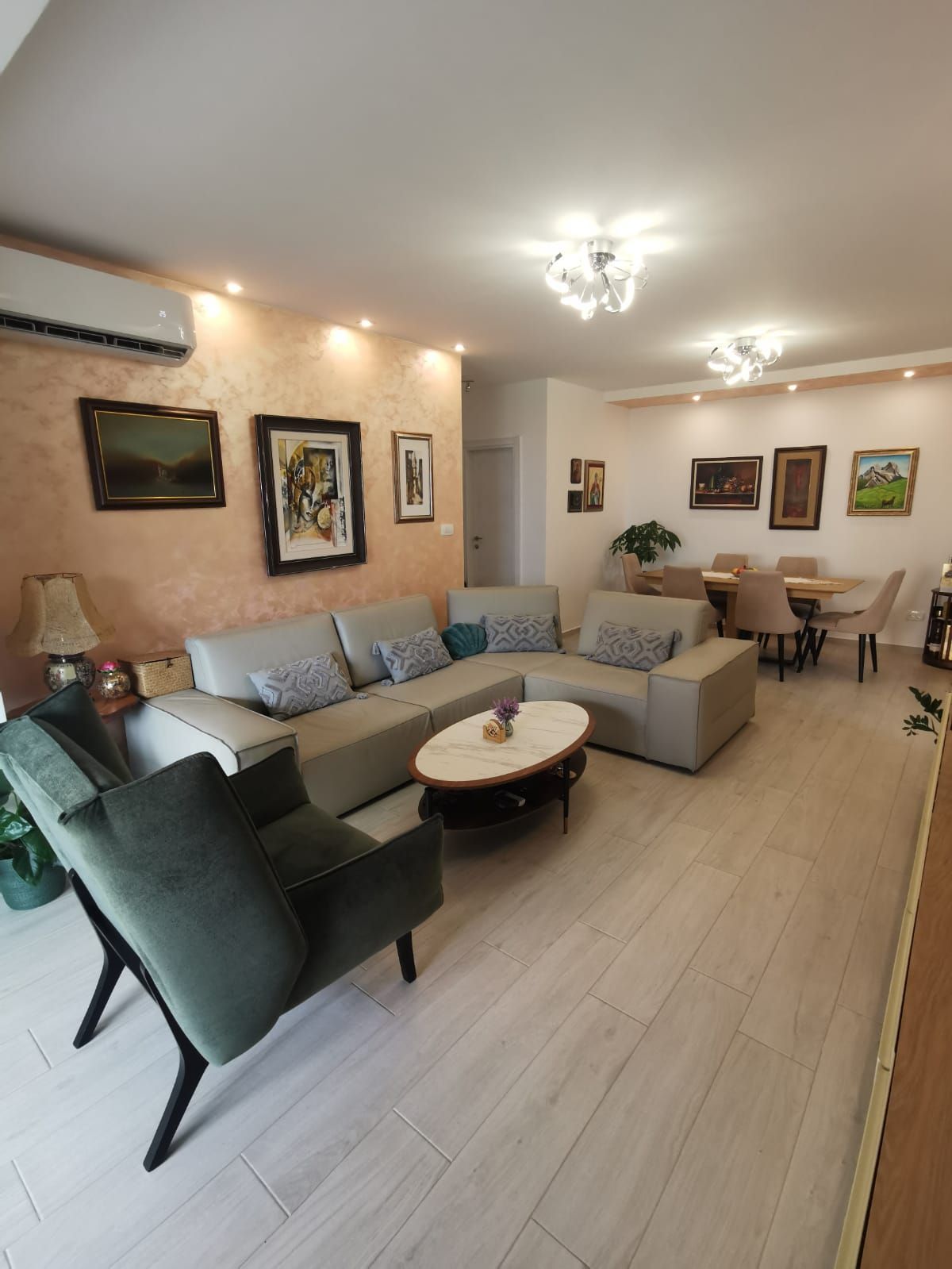 amforaproperty.com/Namešten jednosoban stan 61 m² + 23 m² terasa, sa pogledom na more – Dobrota, Kotor