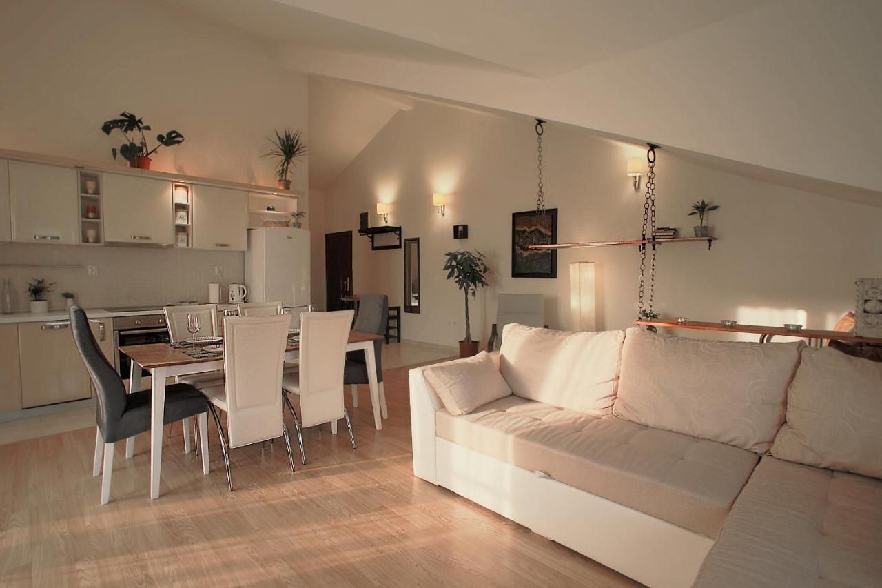 amforaproperty.com/Namešten dvosoban stan 82 m² sa pogledom na more i parkingom – Đenovići, Herceg Novi
