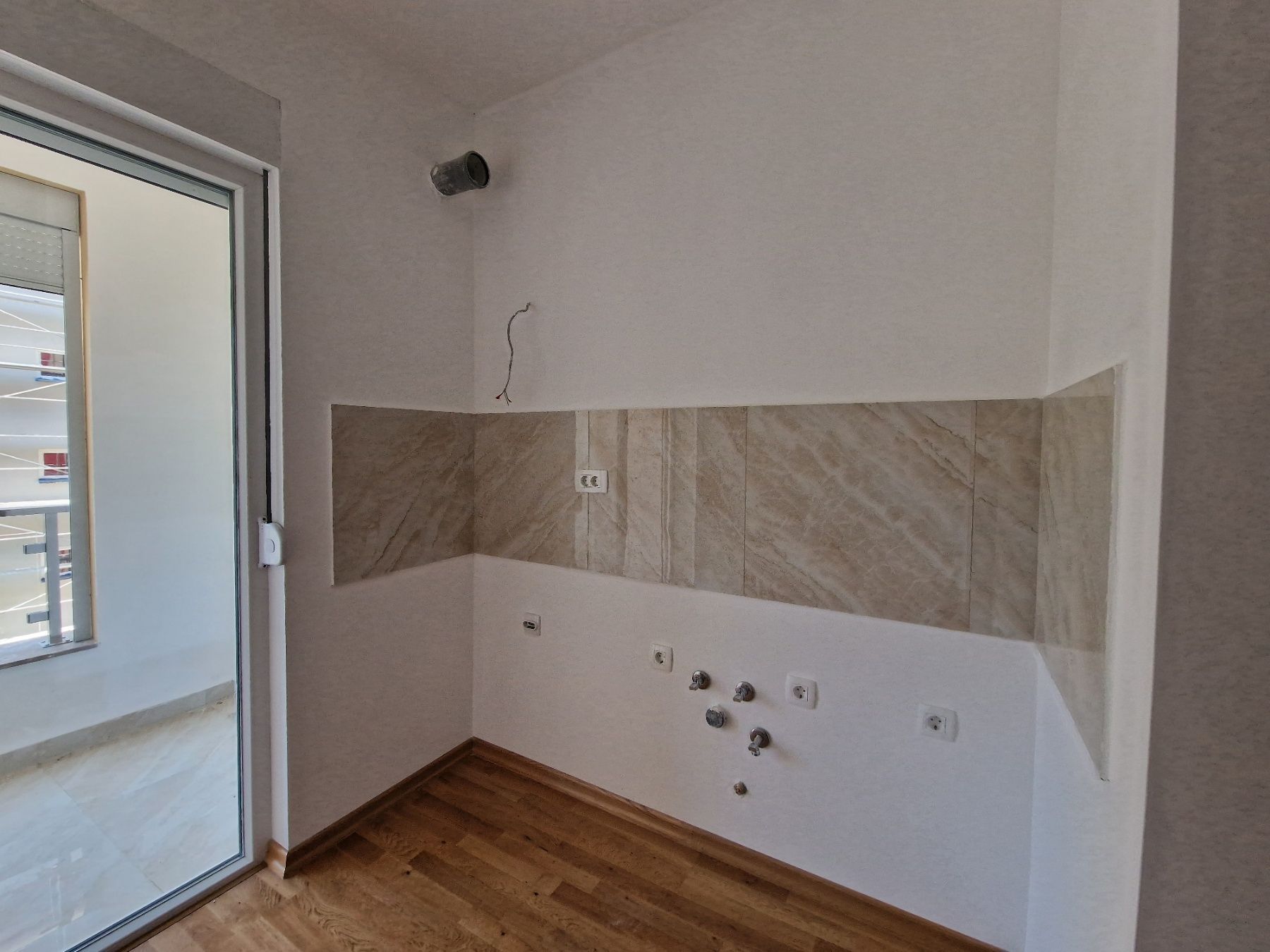 amforaproperty.com/Jednosoban stan 37m² u Novoj Zgradi u Bečićima