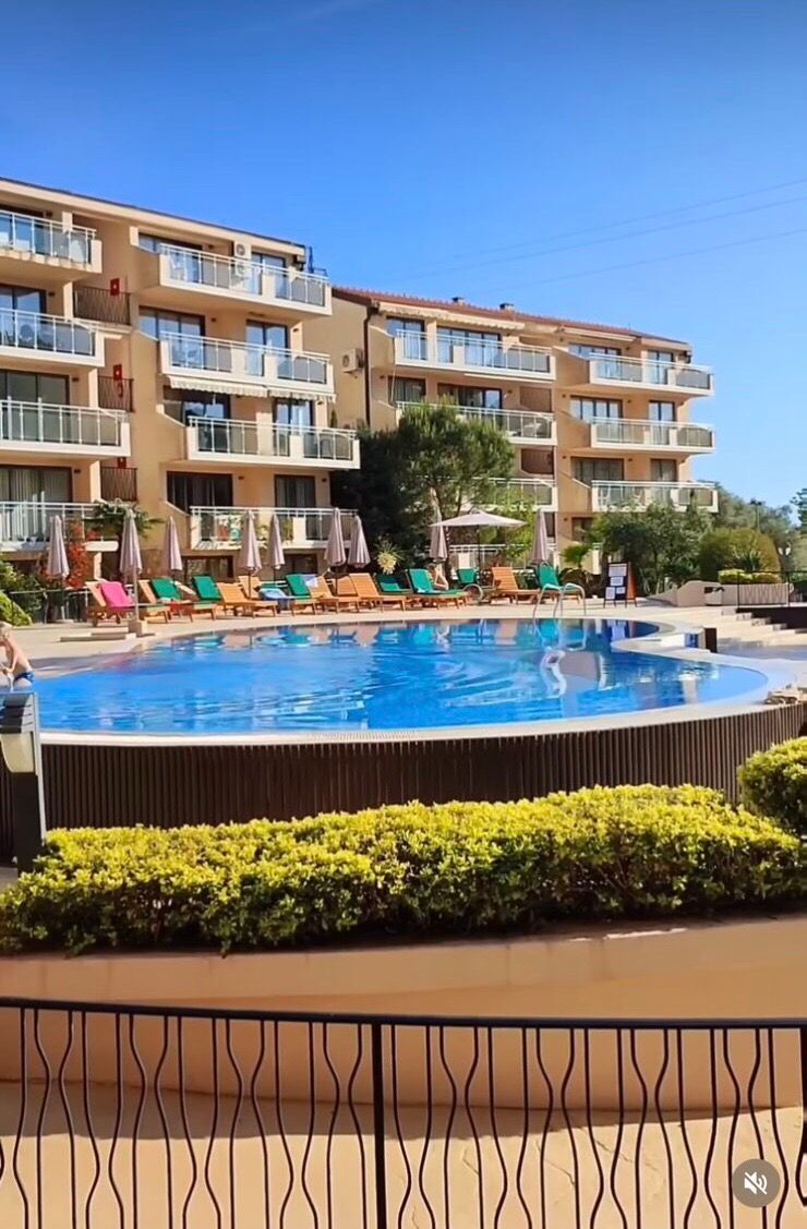 amforaproperty.com/Jednosoban apartman sa u kompleksu sa bazenom,Przno-Budva (NA DUZI VREMENSKI PERIOD)