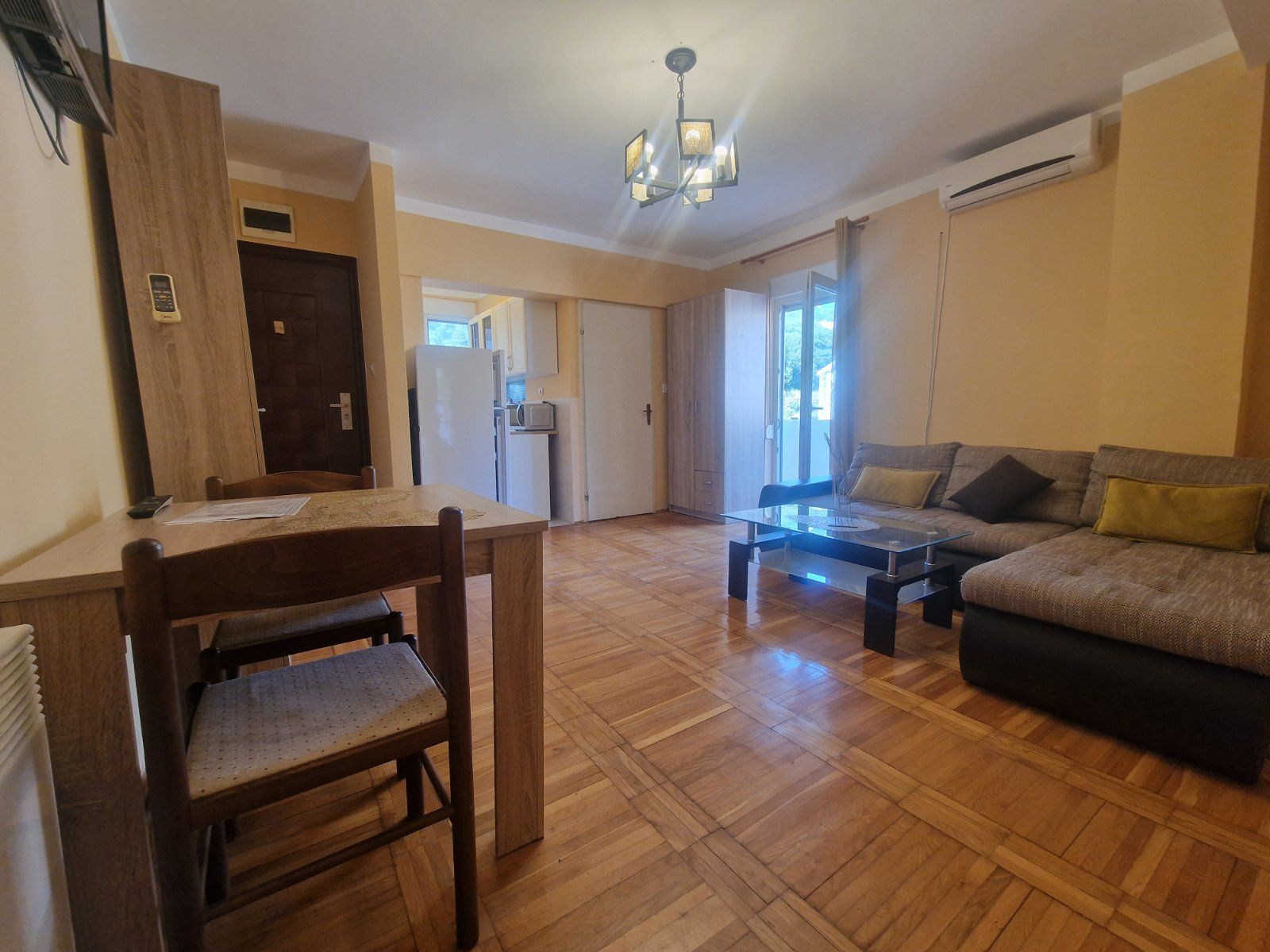 amforaproperty.com/Dvosoban namesten stan 64m2 u naselju Podmaine, Budva