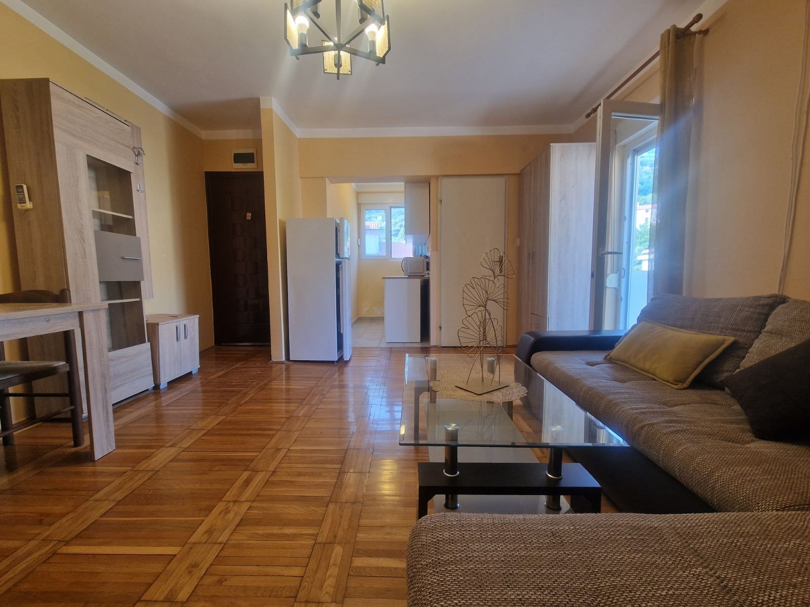 amforaproperty.com/Dvosoban namesten stan 64m2 u naselju Podmaine, Budva