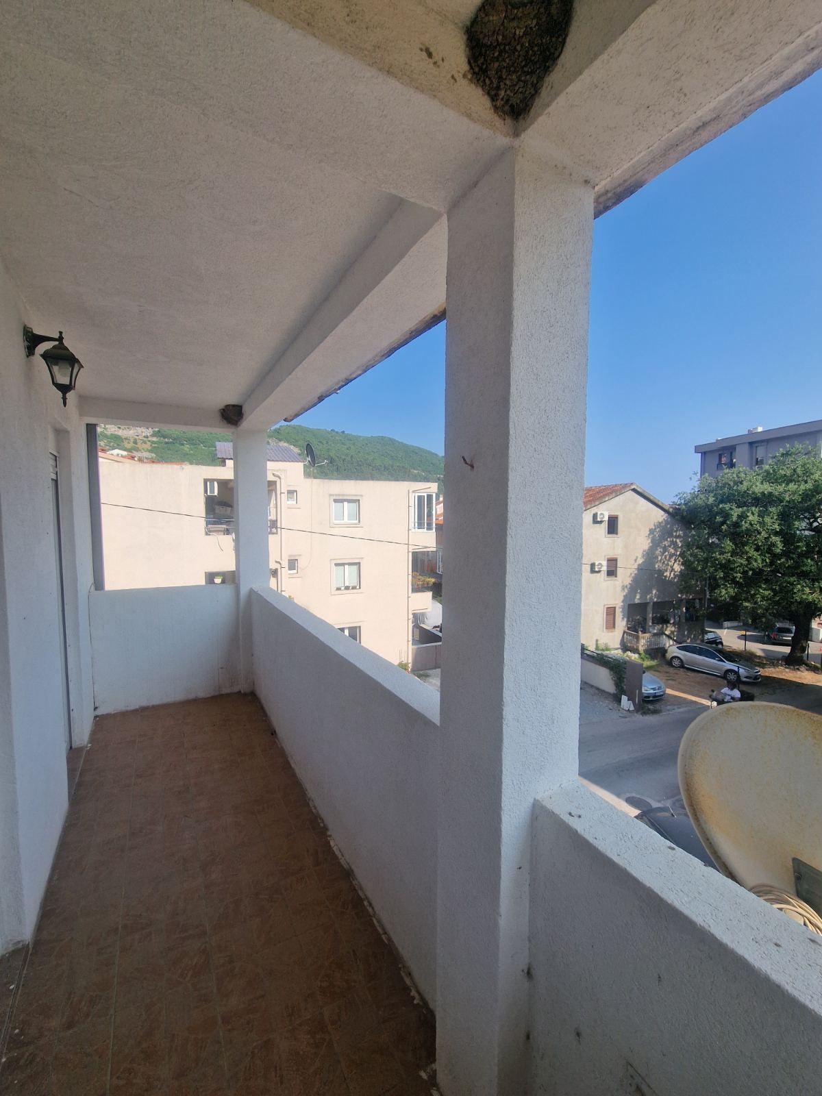 amforaproperty.com/Dvosoban namesten stan 64m2 u naselju Podmaine, Budva