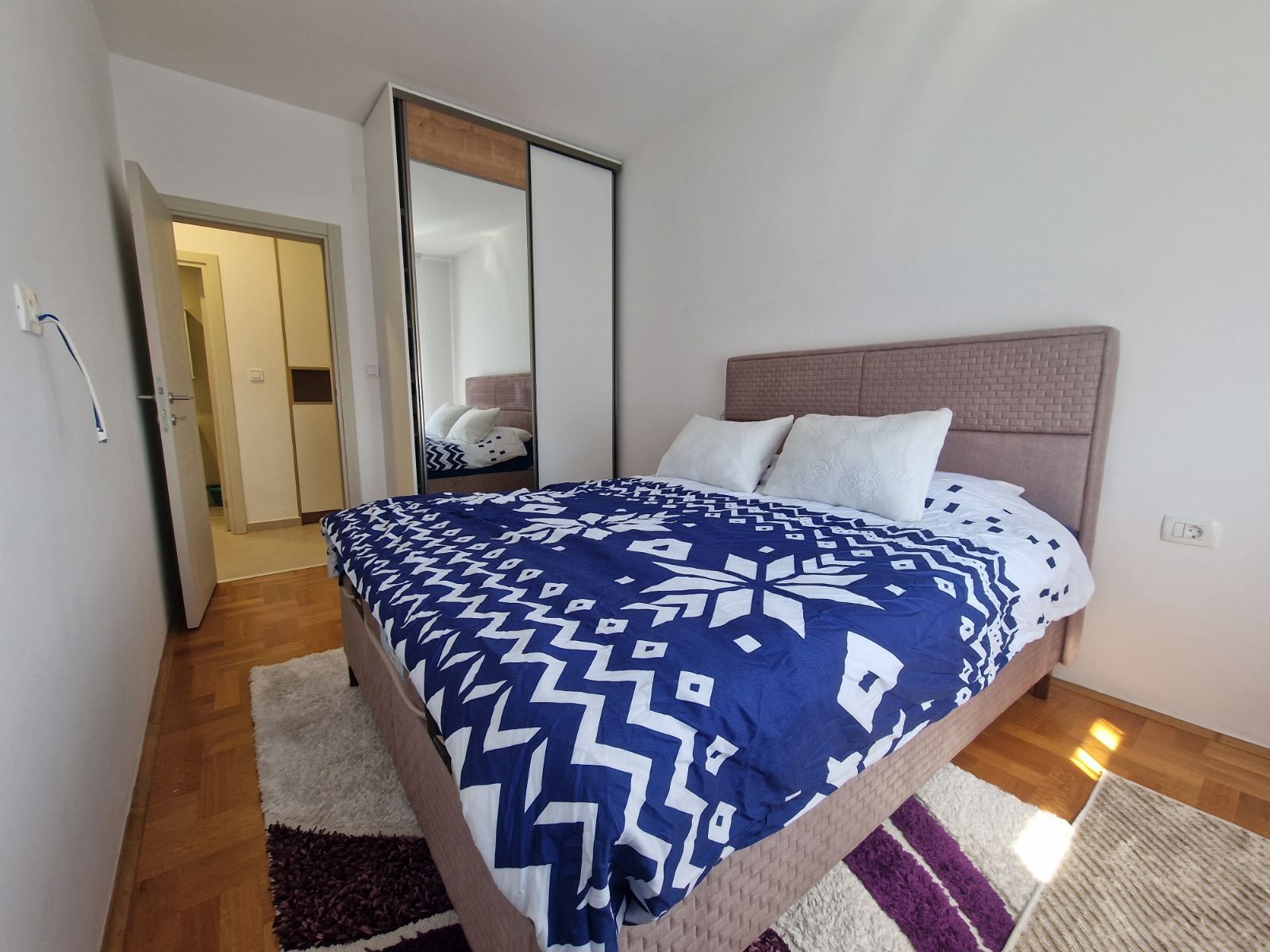 amforaproperty.com/Nov moderno opremljen dvosoban stan kod autobuske stanice u Budvi (NA DUZI PERIOD)