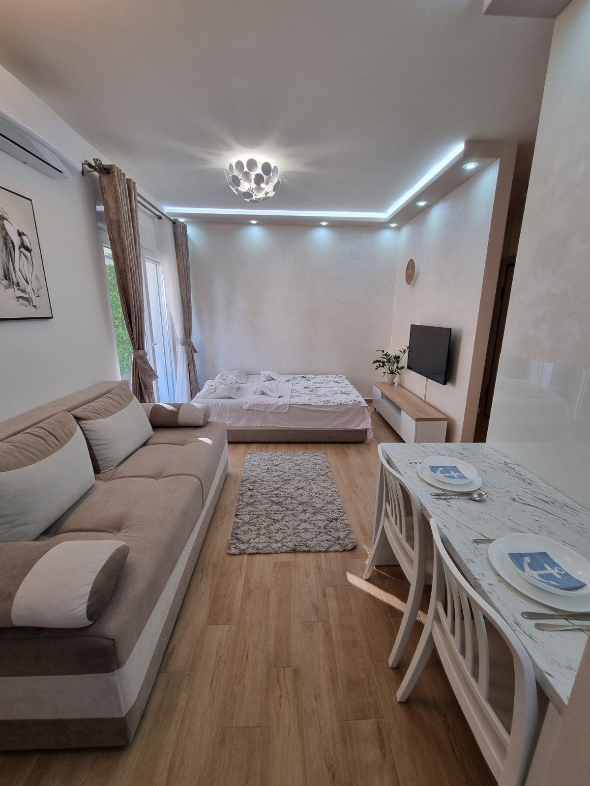 amforaproperty.com/Garsonjera povrsine 31m2 + 9m2 terase u kompleksu The Old Bakery-Budva (Dostupna od 01.07.2025,NA DUZI PERIOD)