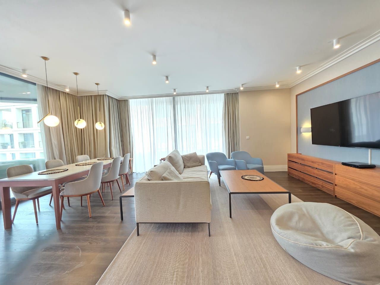 amforaproperty.com/Budva, Royal Gardens – Luksuzan trosoban penthouse 137m² sa đakuzijem i pogledom na more