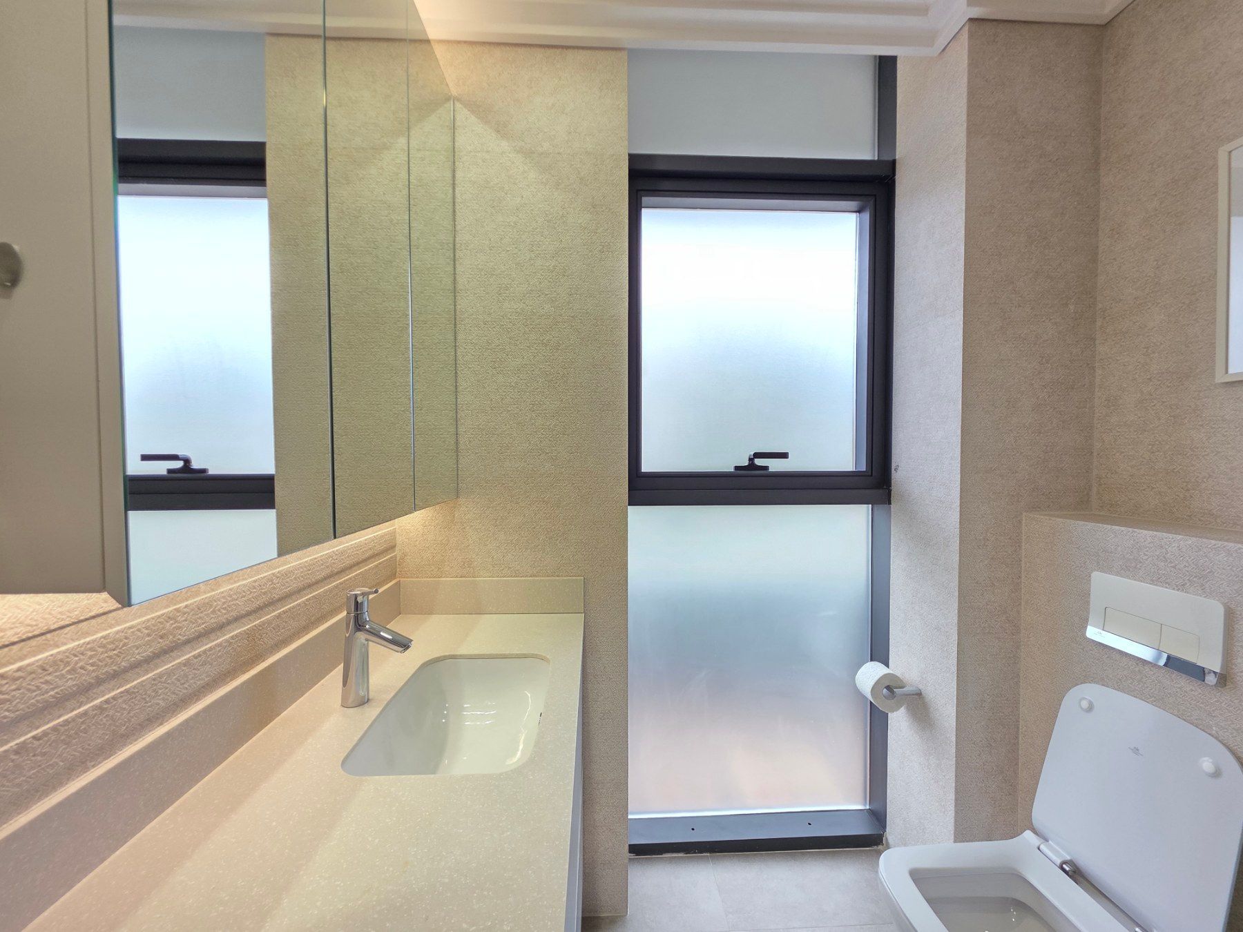 amforaproperty.com/Budva, Royal Gardens – Luksuzan trosoban penthouse 137m² sa đakuzijem i pogledom na more